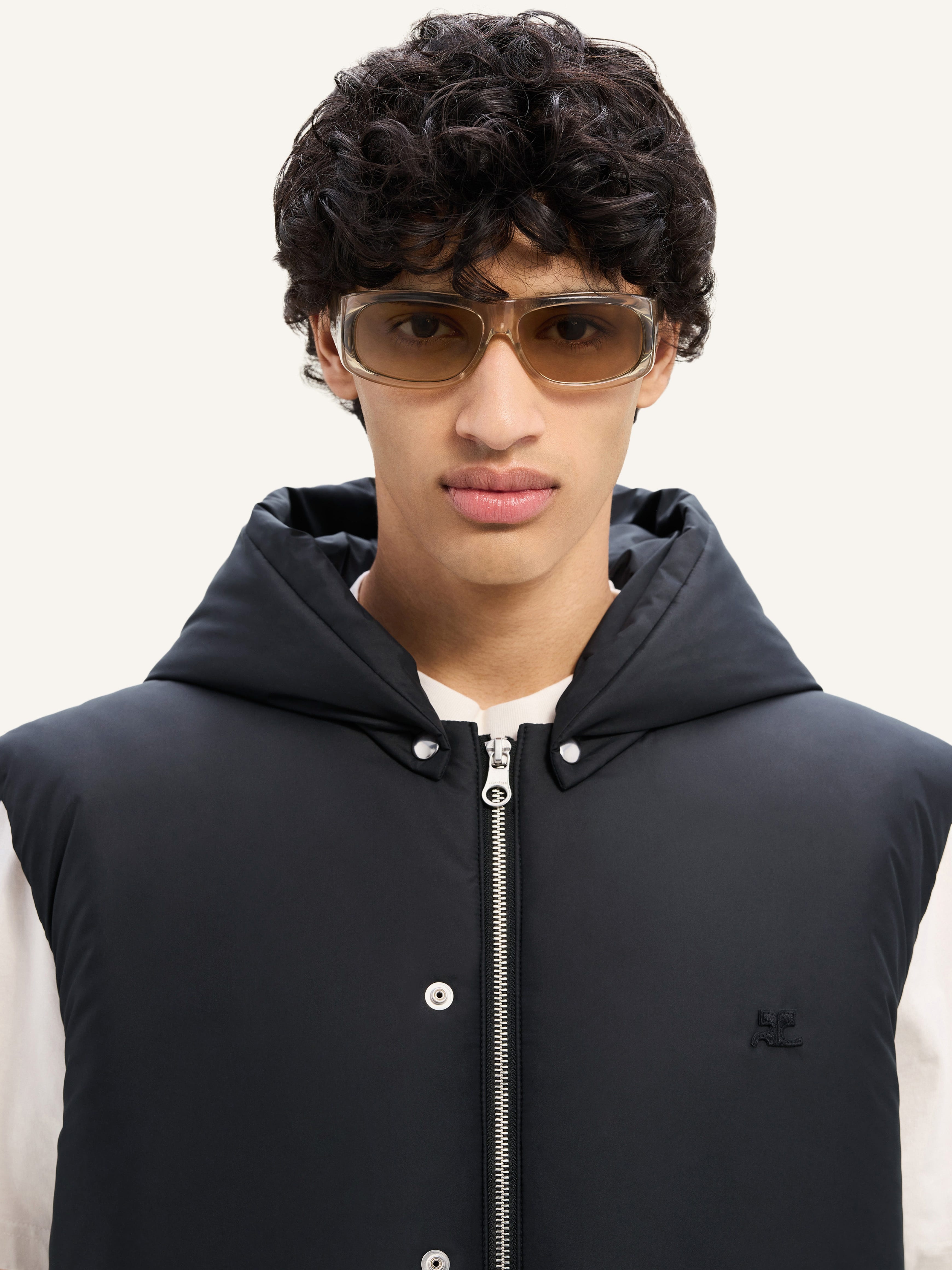SLEEVELESS NYLON PUFFER JACKET - 6