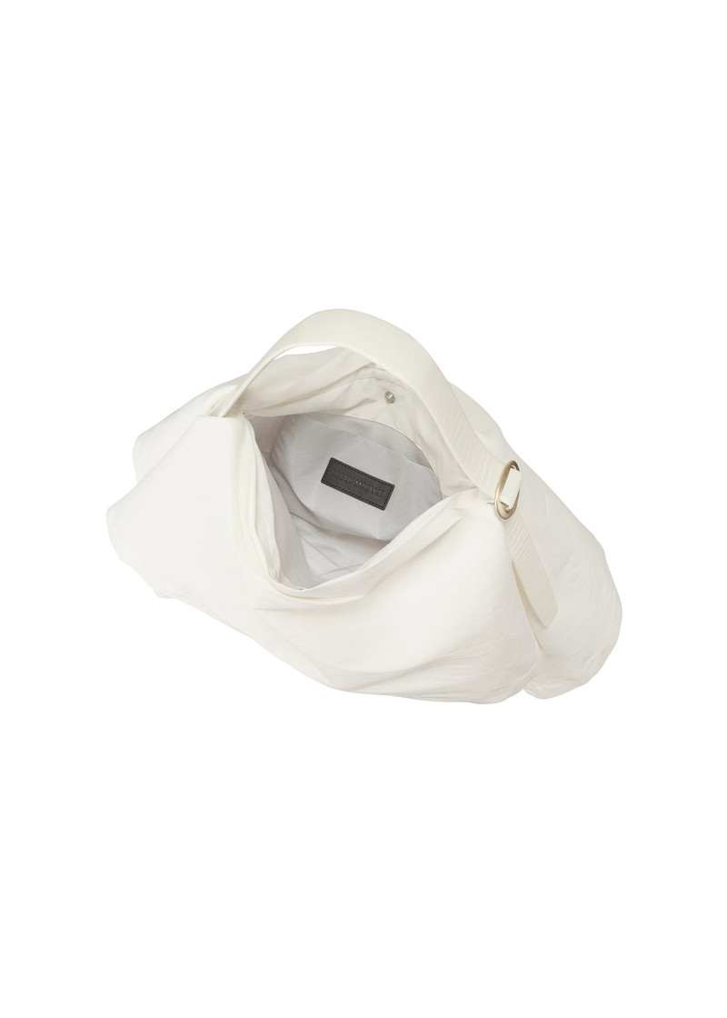 ISSEY MIYAKE ENCLOTHE SQUARE BAG outlook