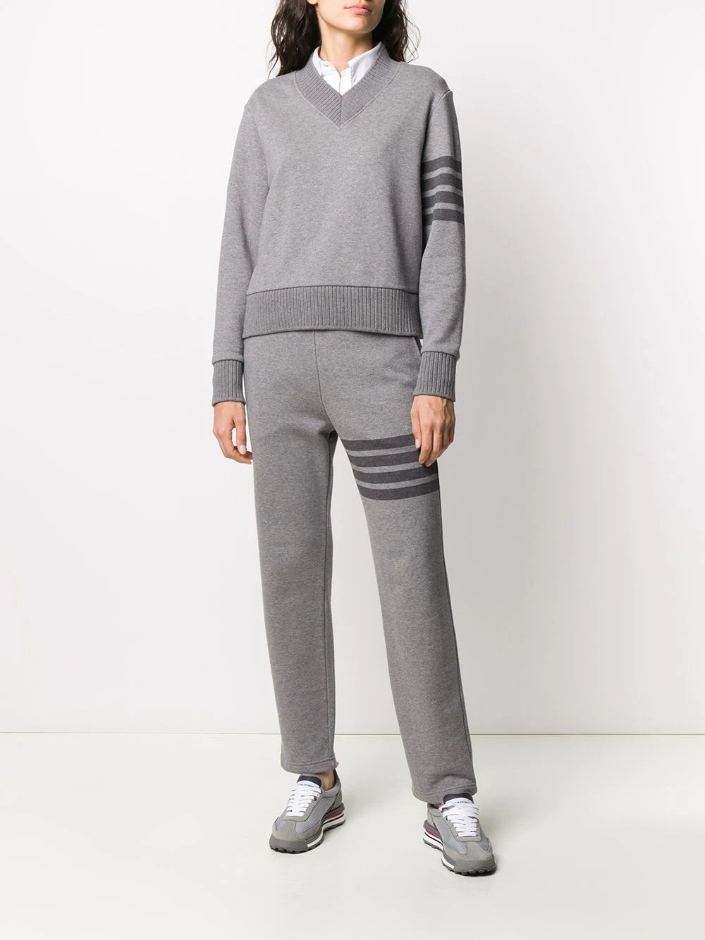 relaxed 4-Bar stripe V-neck sweatshirt - 2