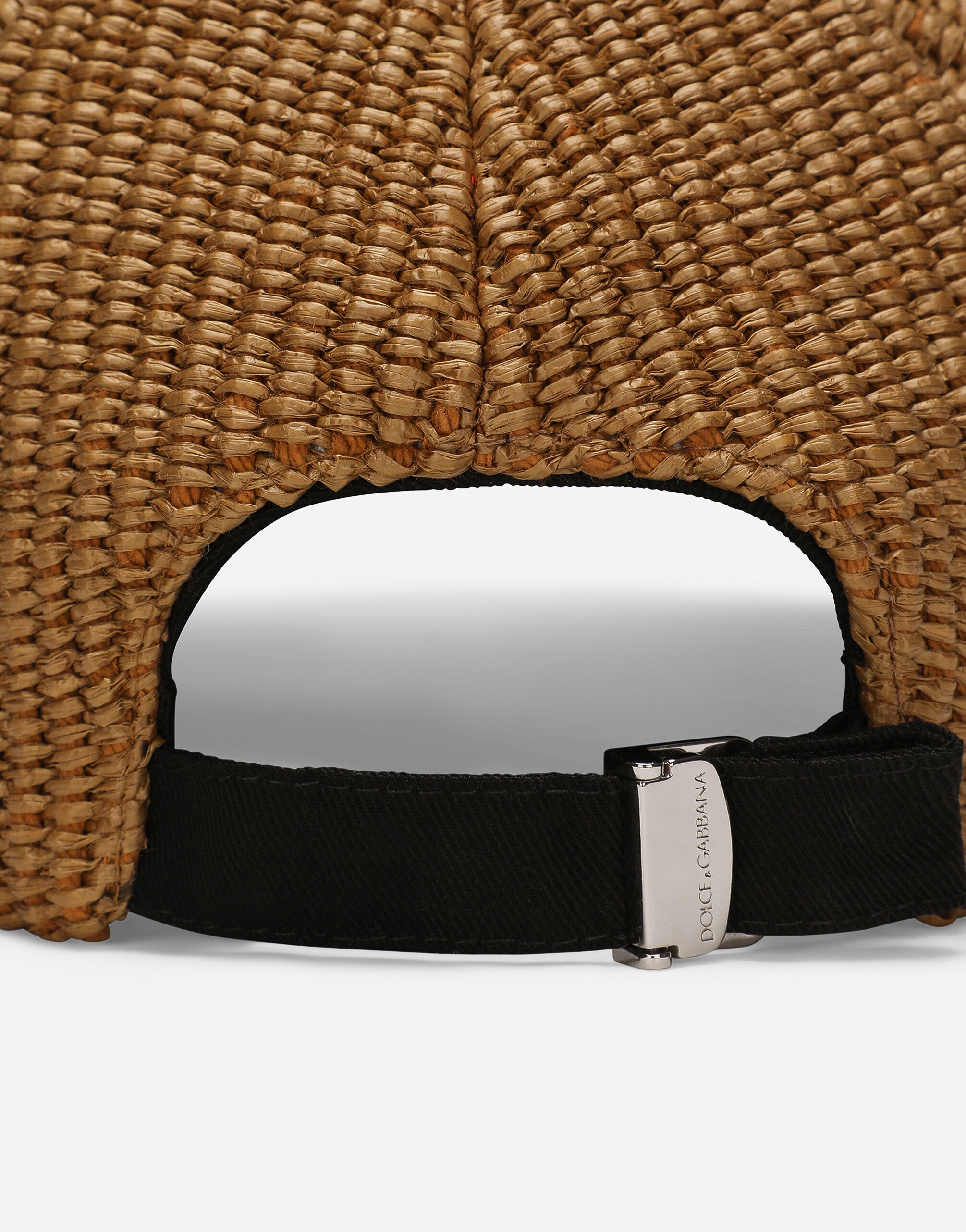 Trucker hat with DG logo - 3