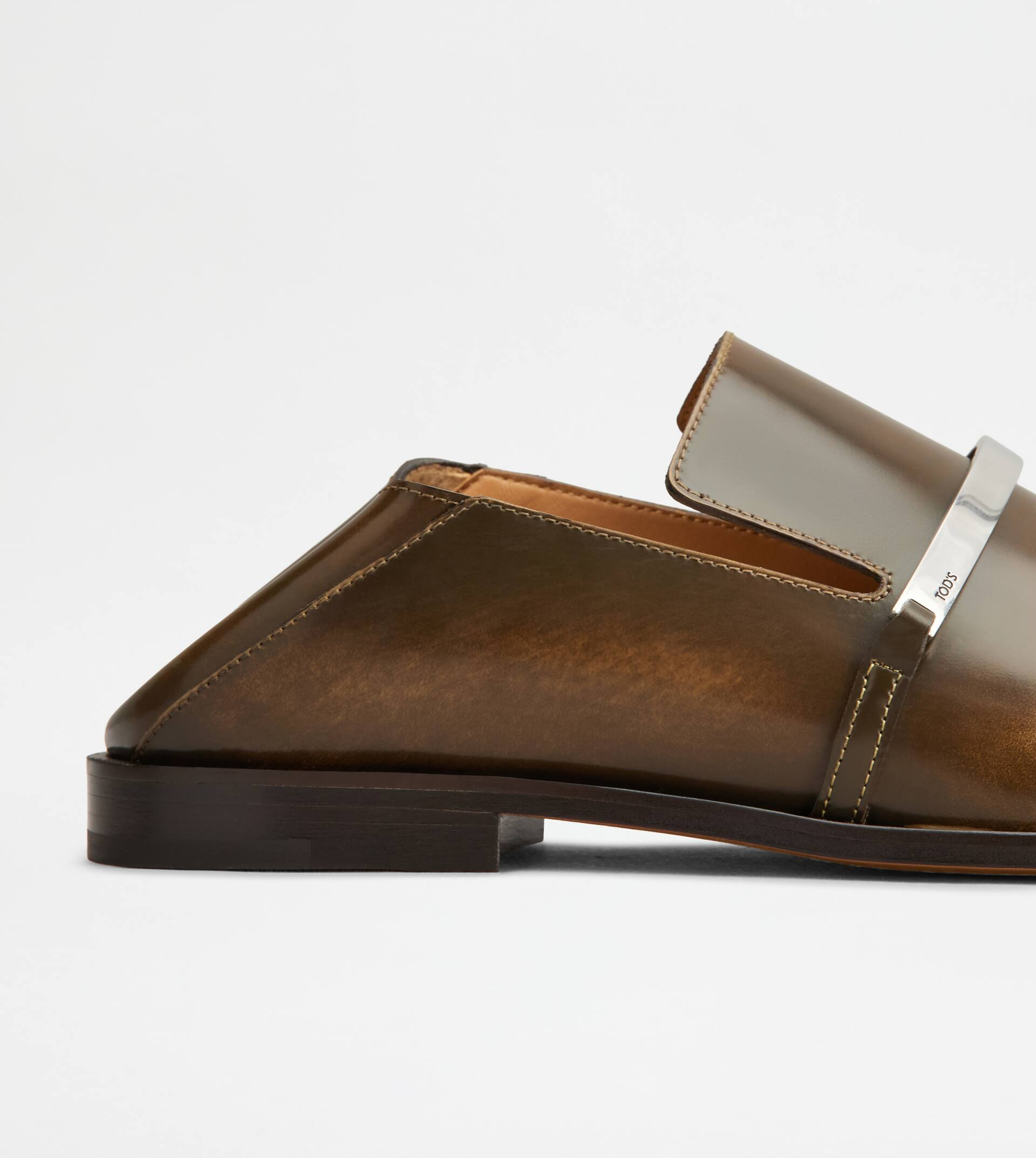 LOAFERS IN LEATHER - BROWN - 6