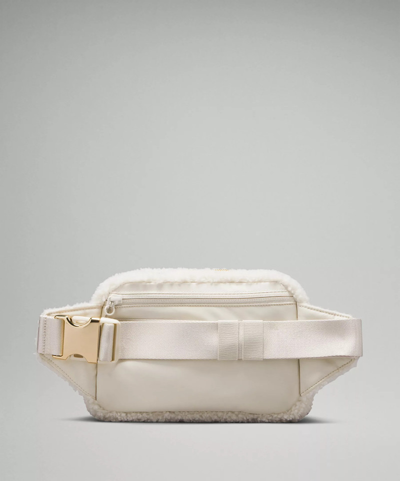 Everywhere Belt Bag Large 2L *Fleece 3