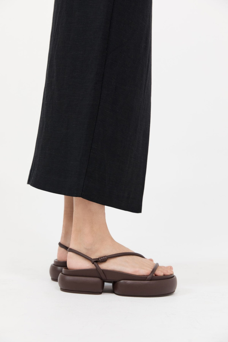 Strappy Pillow Slides - Chocolate 1