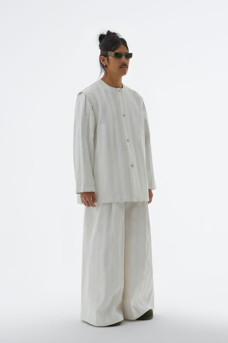SUNNEI COLLARLESS WHITE STRIPED JACKET outlook