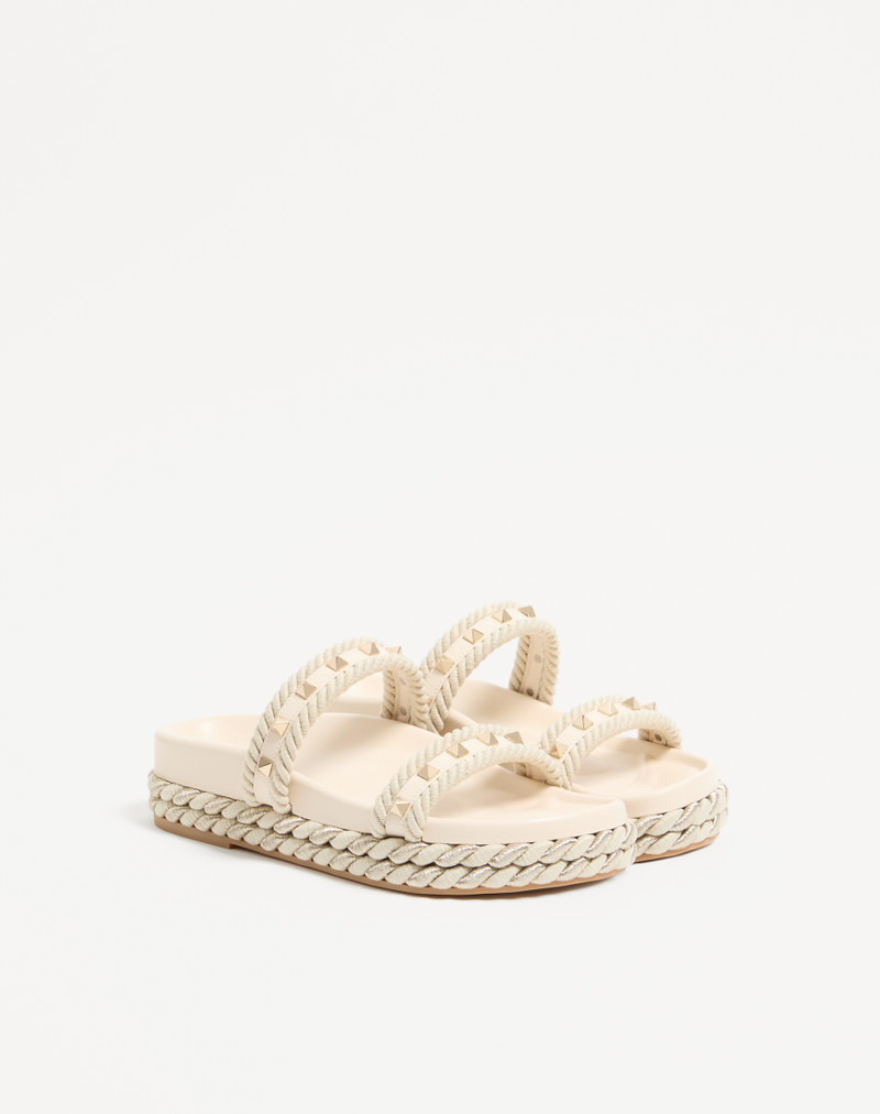 ROCKSTUD SLIDE SANDAL IN CALFSKIN 20MM 2