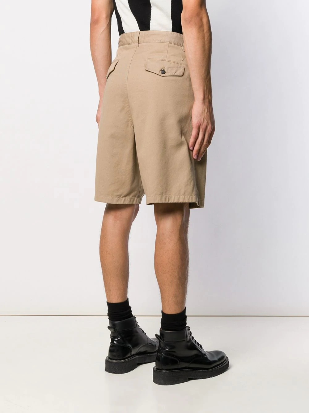 Men Pleated Bermuda Shorts - 3