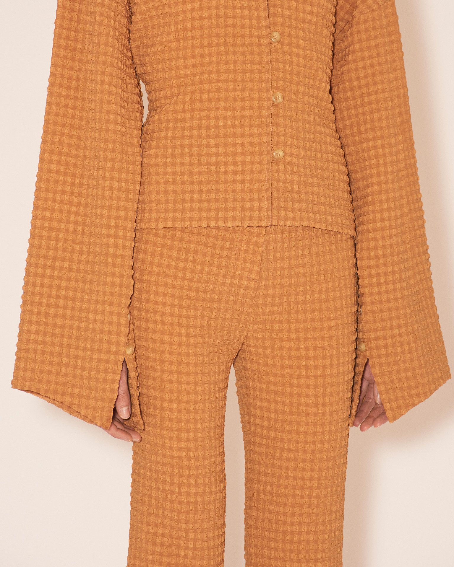 TESA - Slim leg cropped kick flare seersucker trouser - Camel - 6