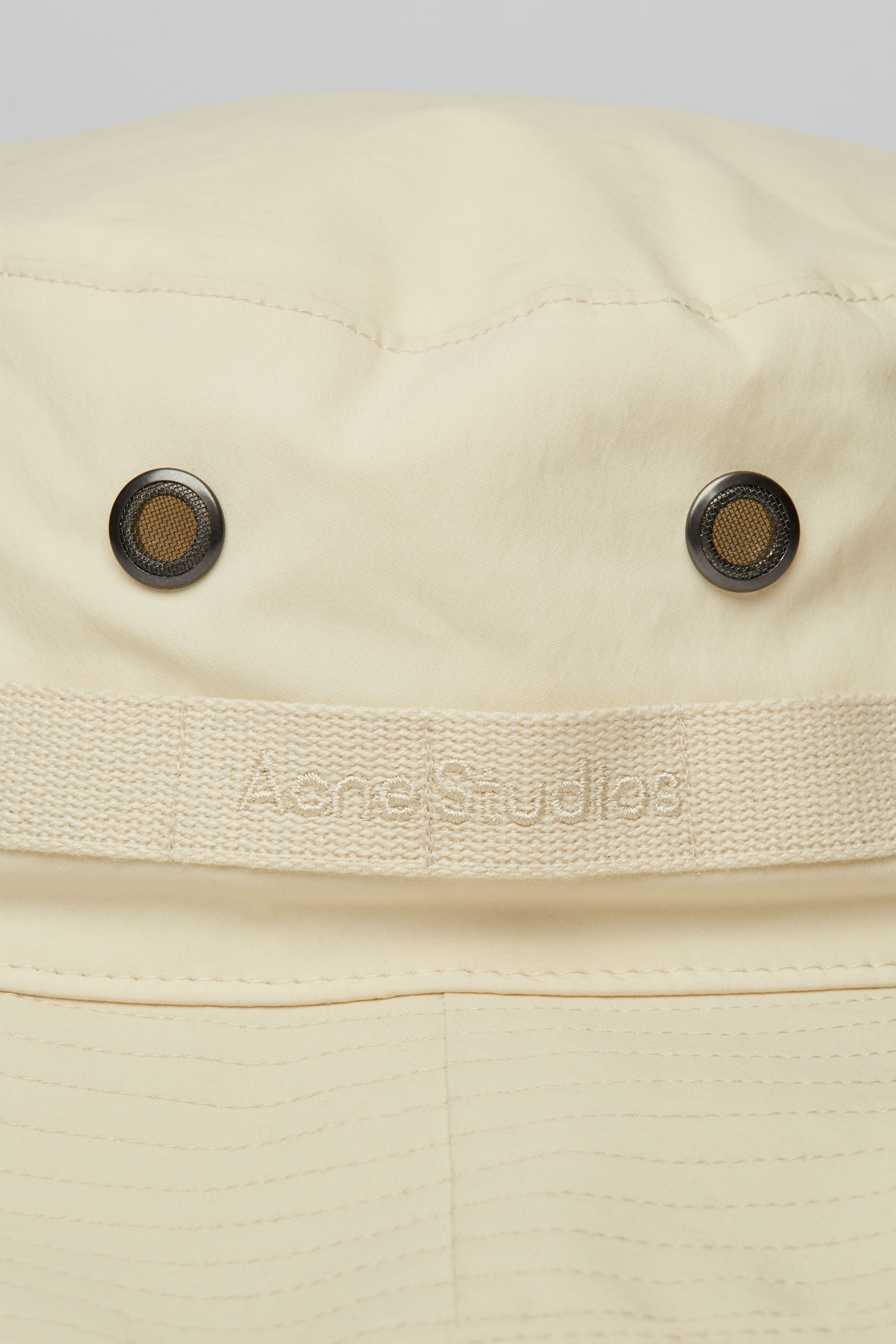 Logo-embroidered bucket hat champagne beige - 5