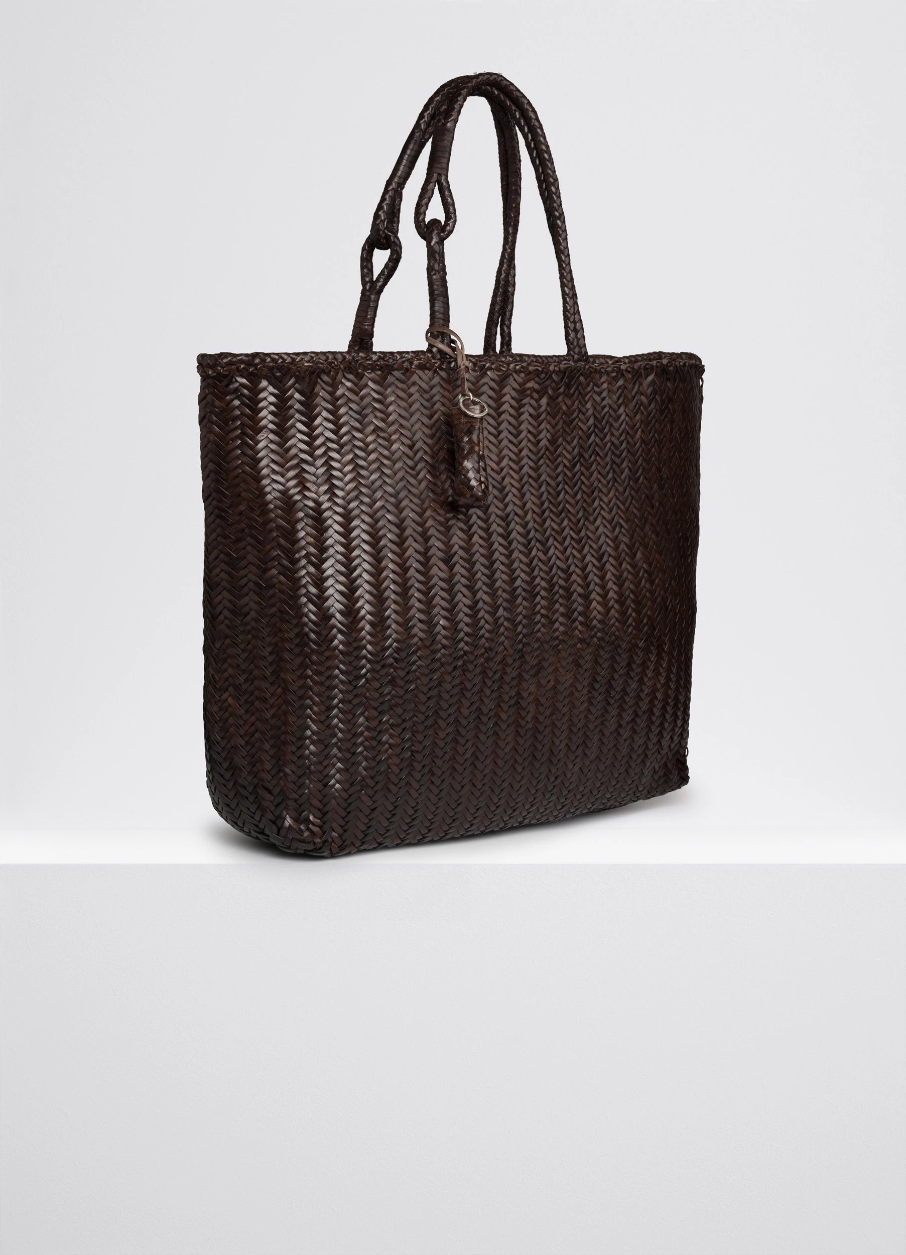EXTRA LARGE CHEVRON LEATHER TOTE - 2