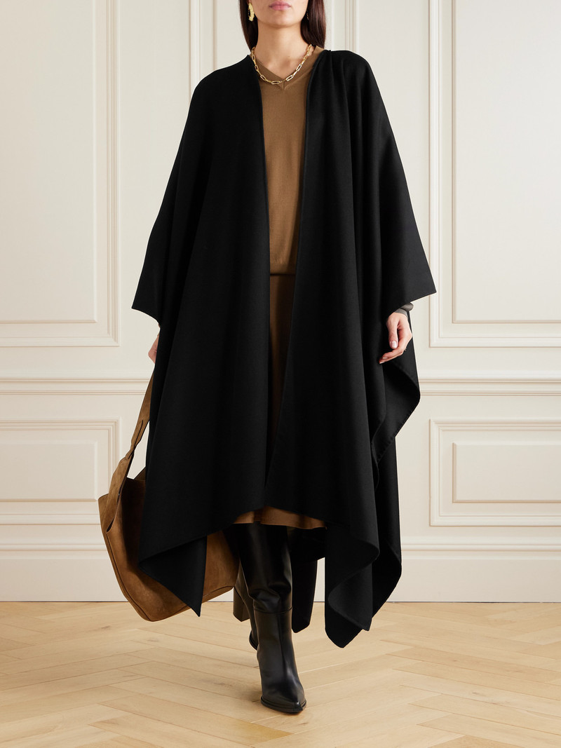 Loro Piana Maria Cashmere Wrap outlook