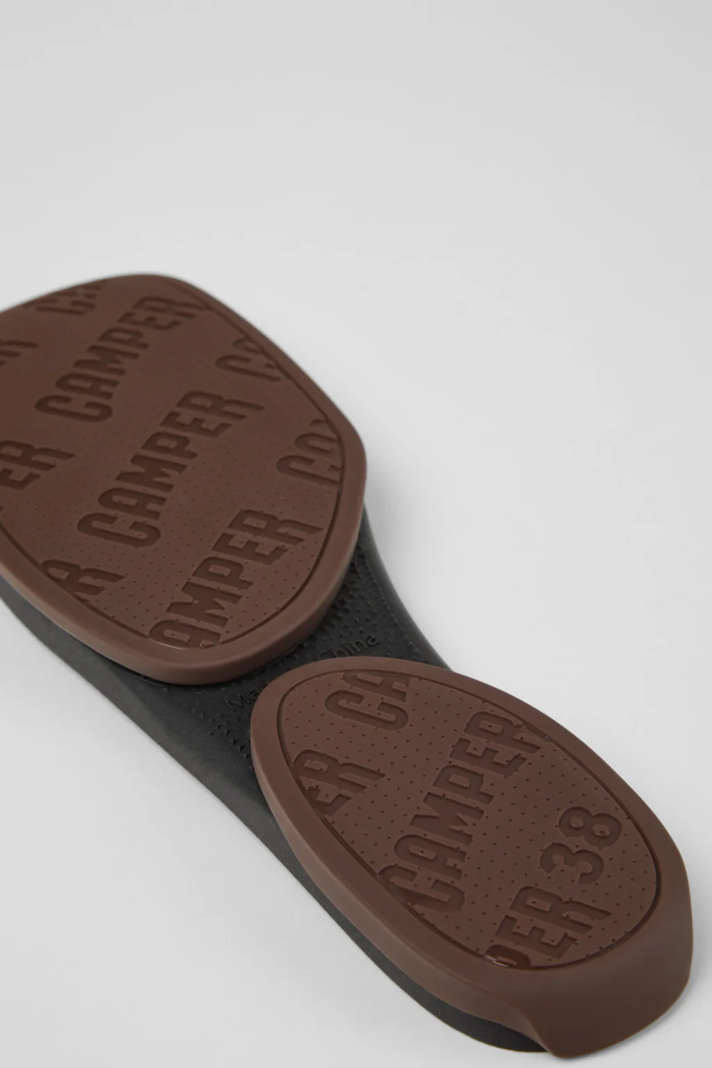 Right Niko Outsole Brown outsoles (x2) for your right and left shoes. - 1