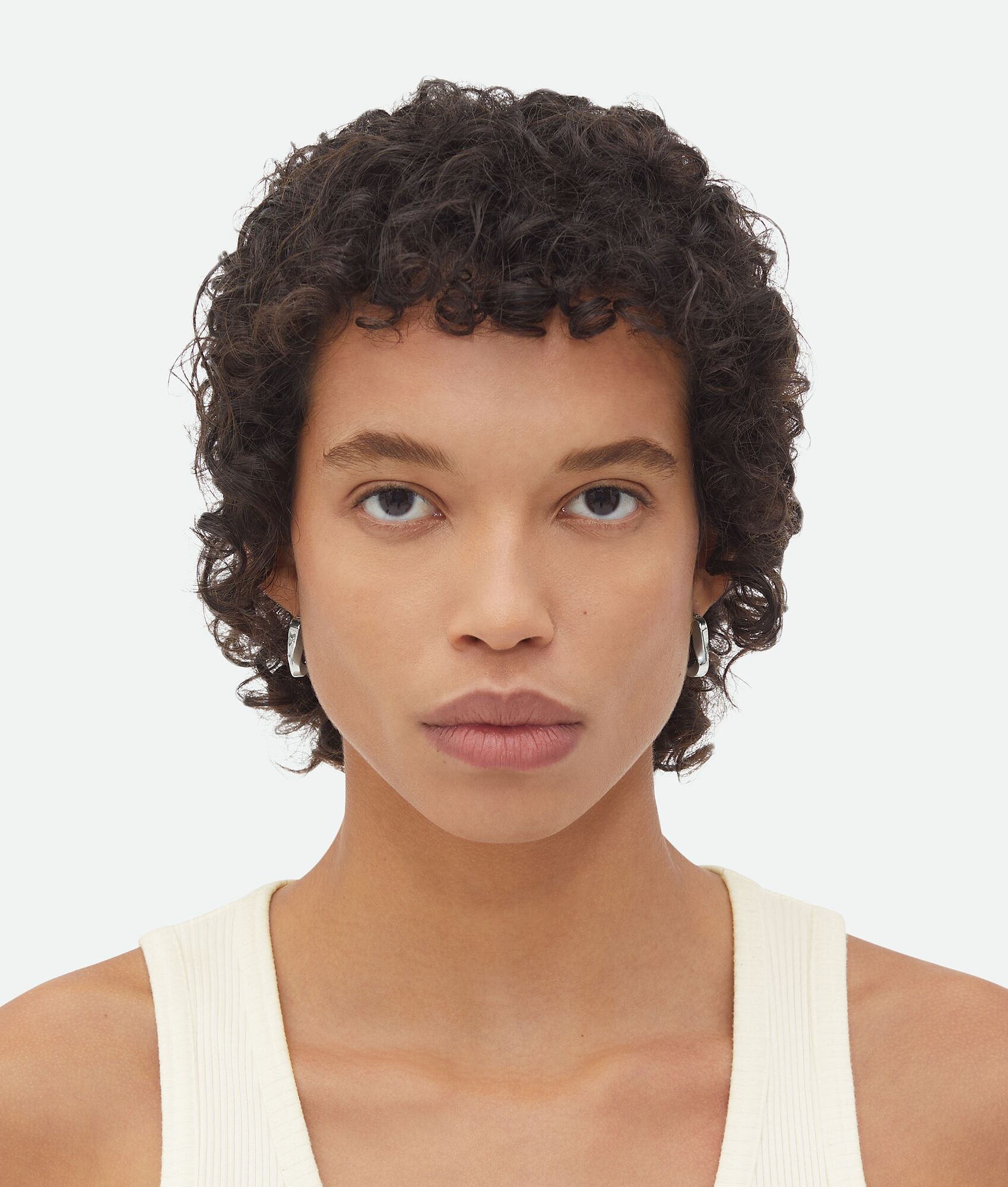 Small Twist Triangle Hoop Earrings - 3