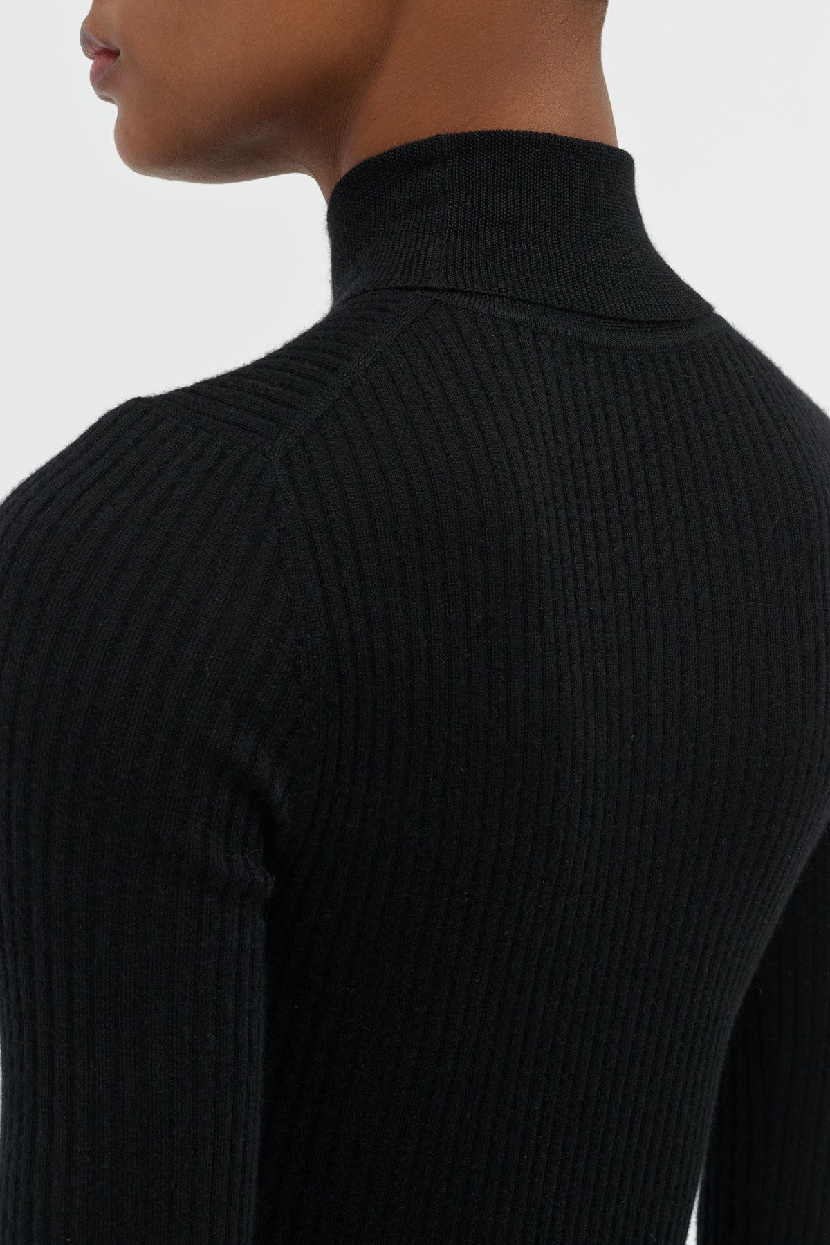 Peppe Turtleneck in Black Silk Cashmere - 5