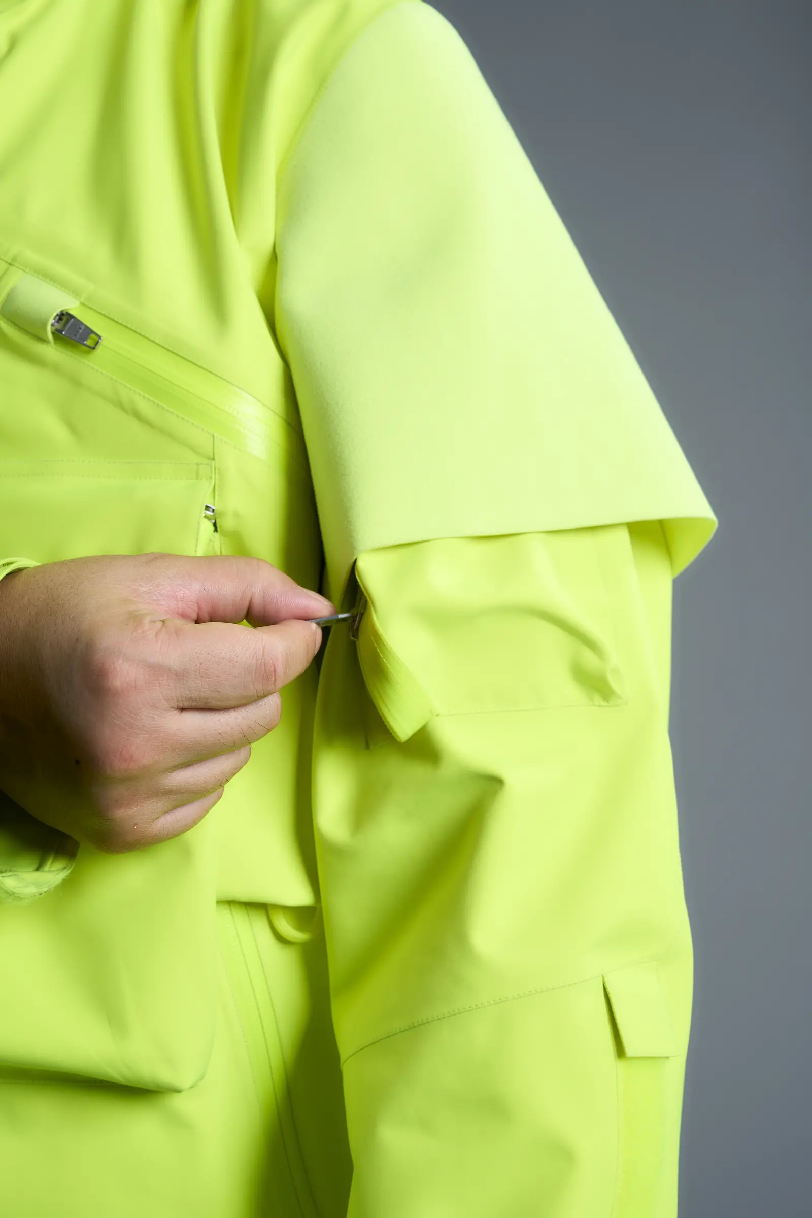 J1W-GTV 2.5L Gore-Tex Interops Jacket Hi-Vis Yellow - 41