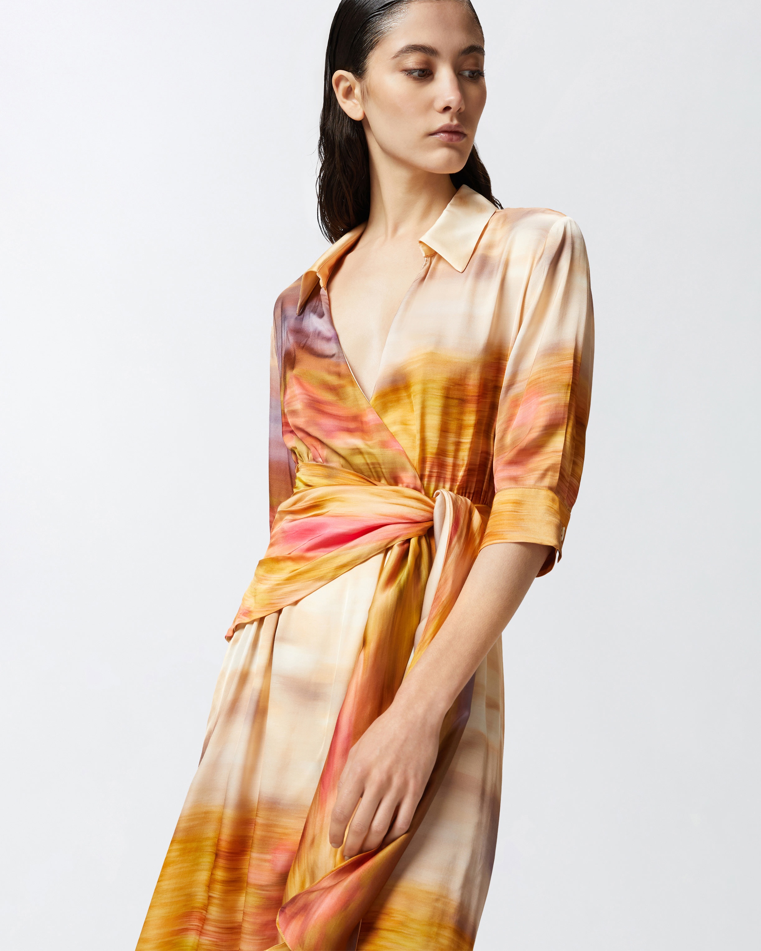 PRINTED SATIN DRESS WITH V-NECK - 5