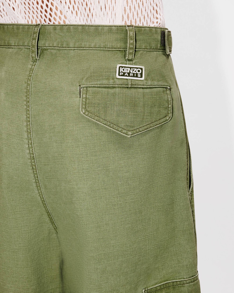 Adjustable cargo pants in cotton 9