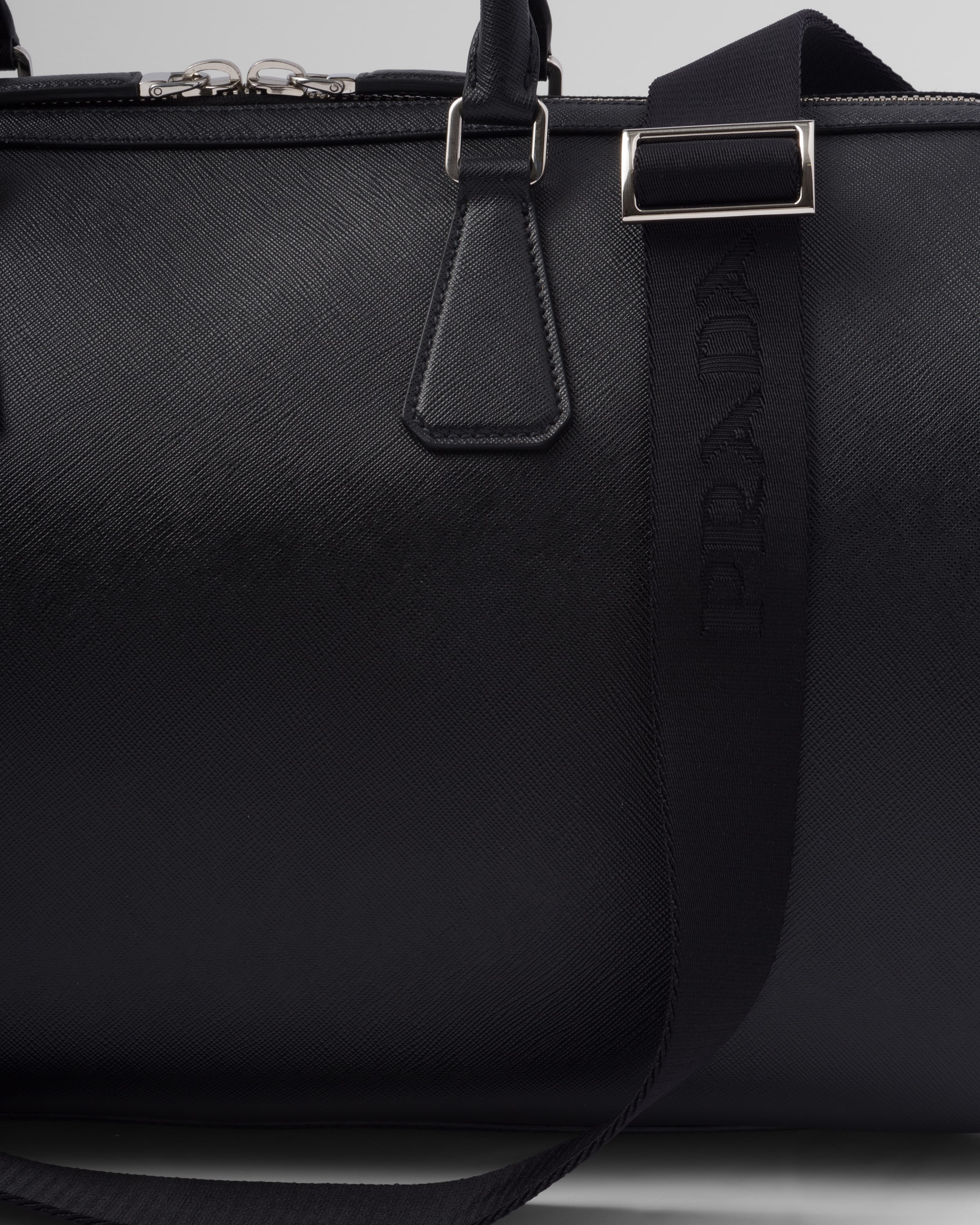 Saffiano leather travel bag - 7