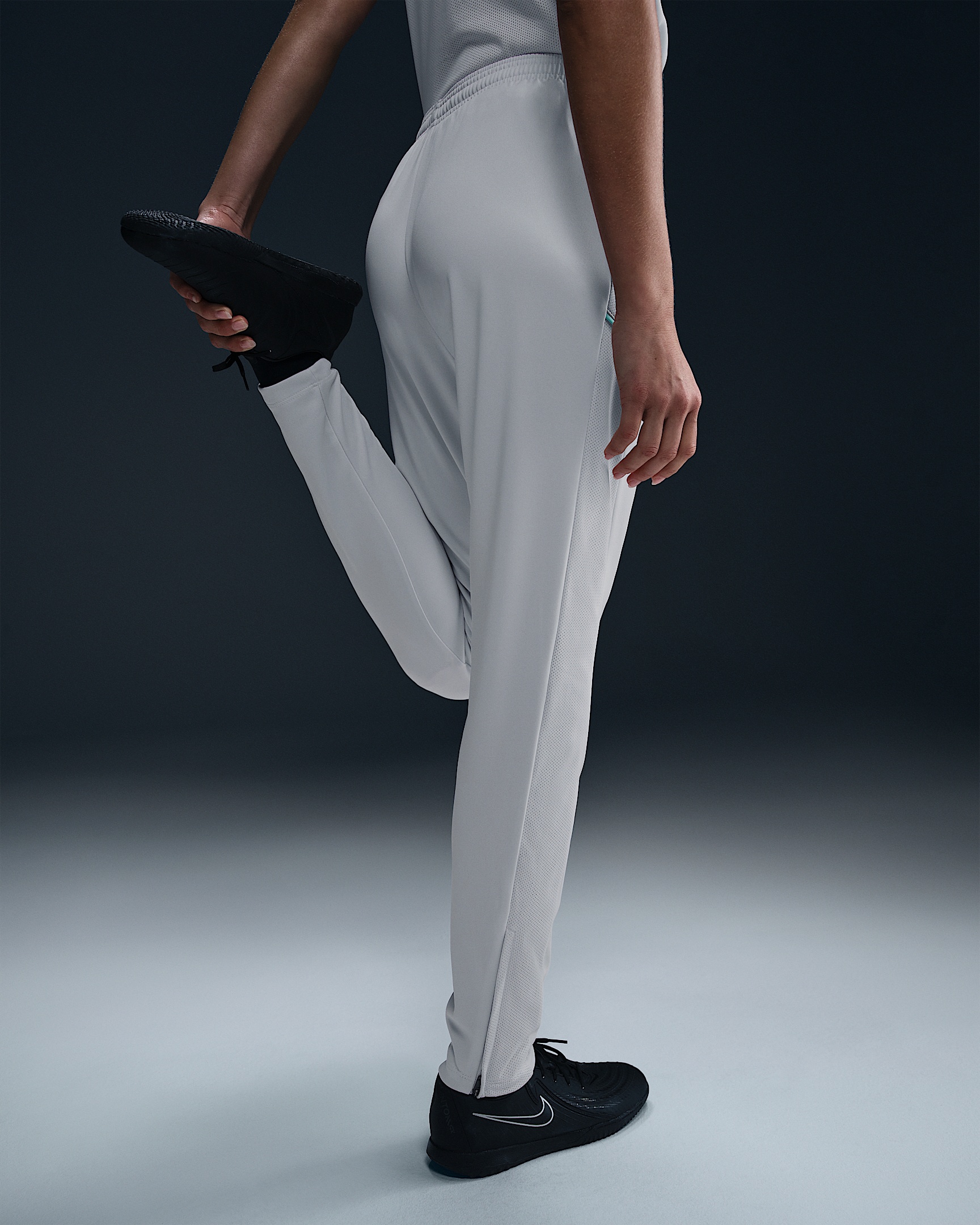 Nike Academy Women's Dri-FIT Soccer Pants - 3