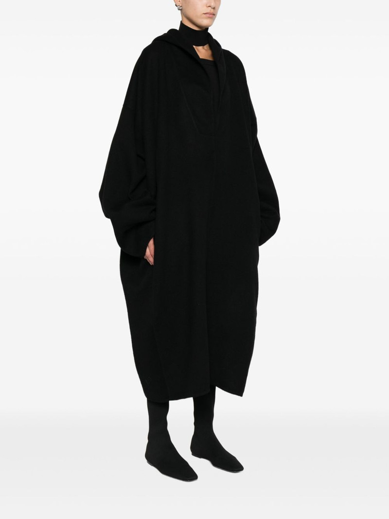 wide-collar coat 3