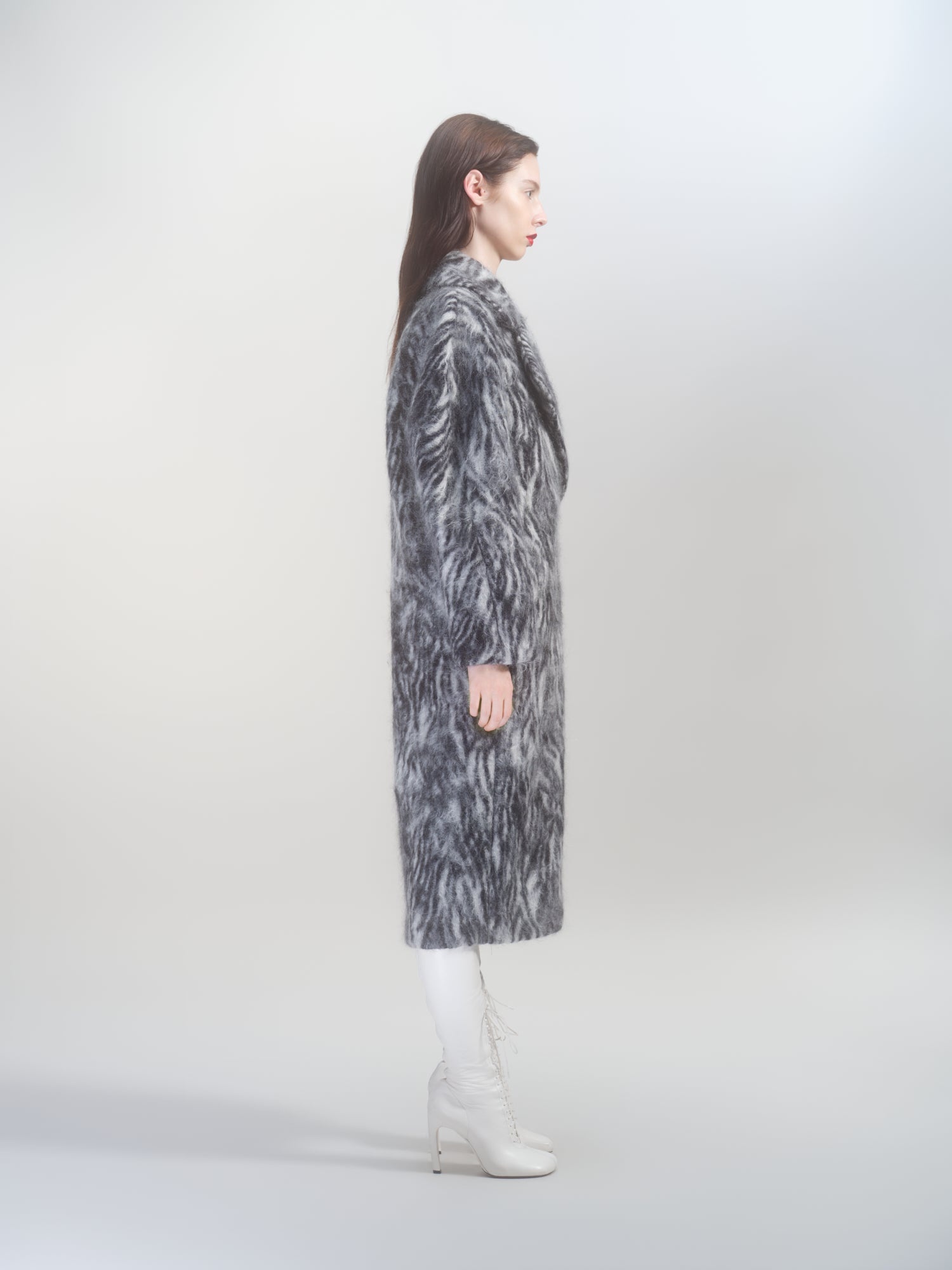 ROUND COAT - 3