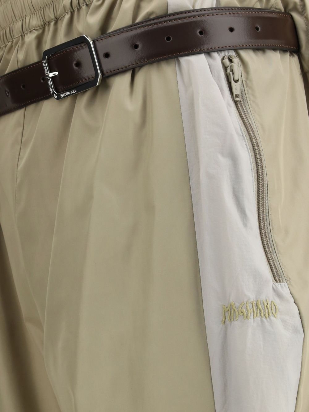 belt-attached trousers - 3