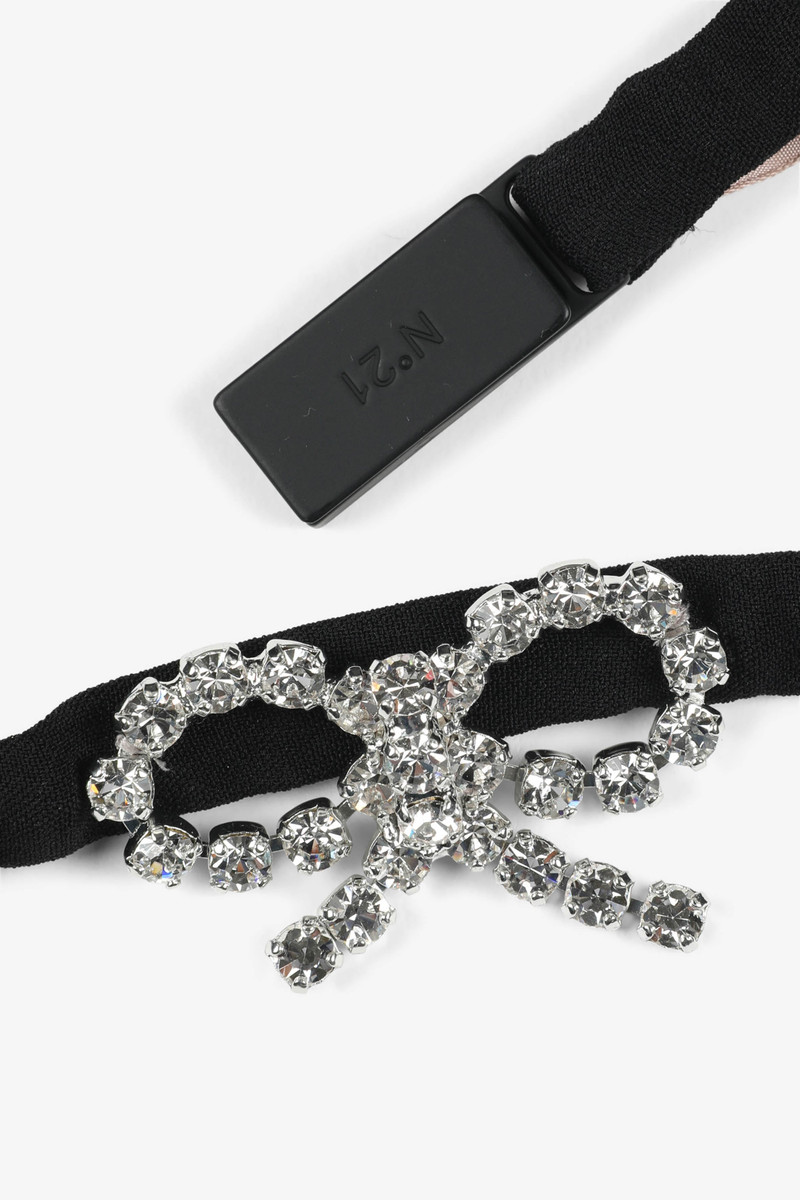 N°21 BELT outlook