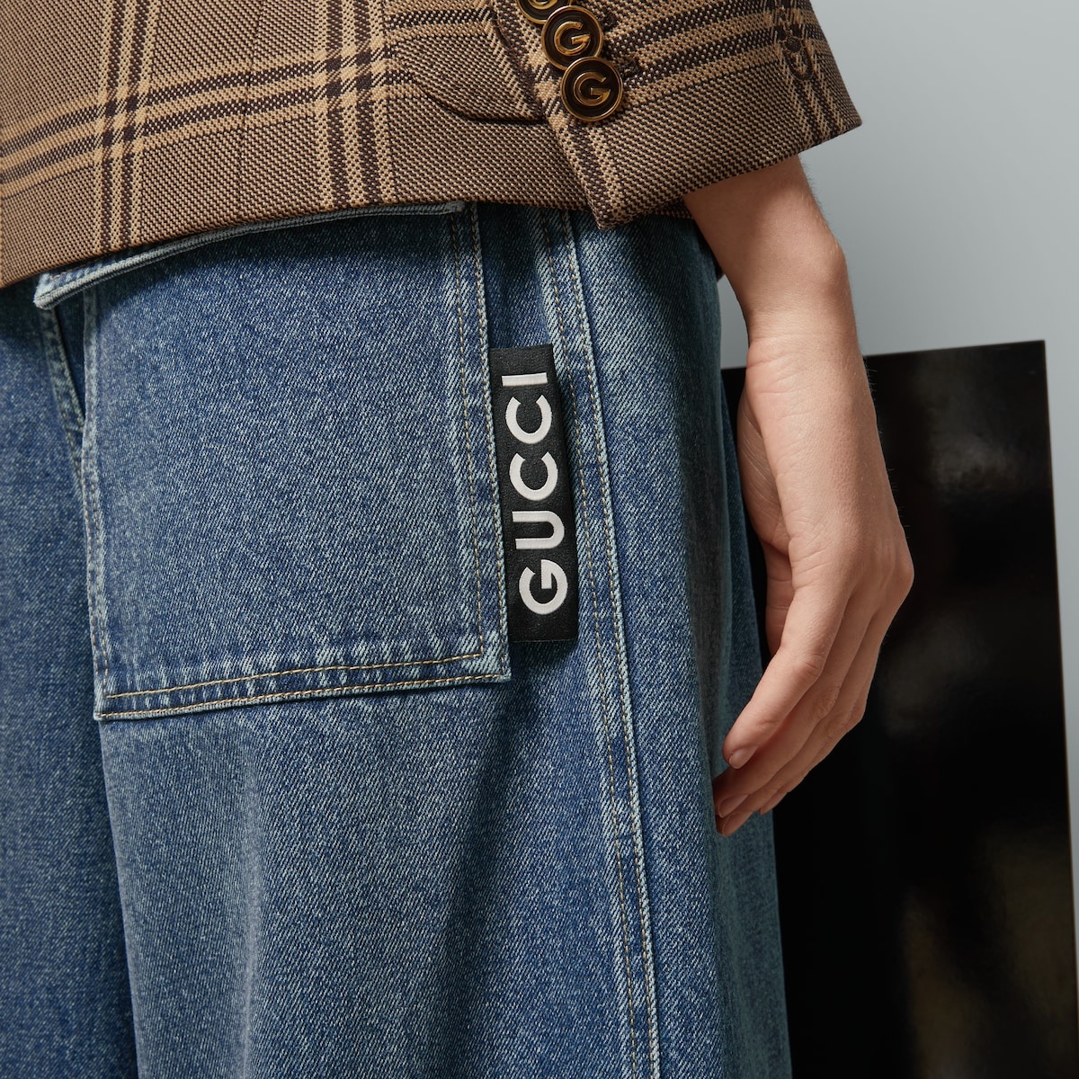 Denim pant with Gucci label - 3