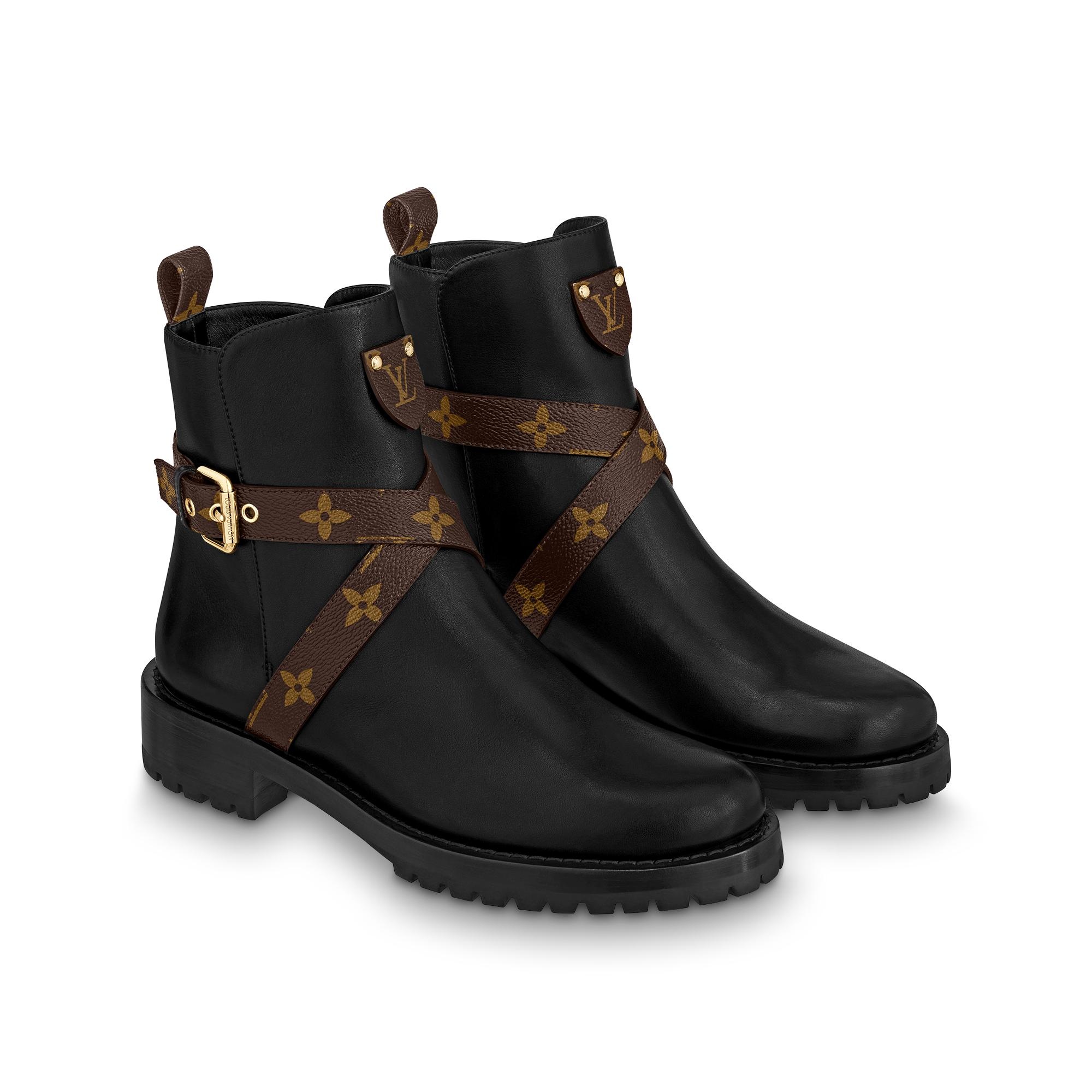 Discovery Flat Ankle Boot - 3