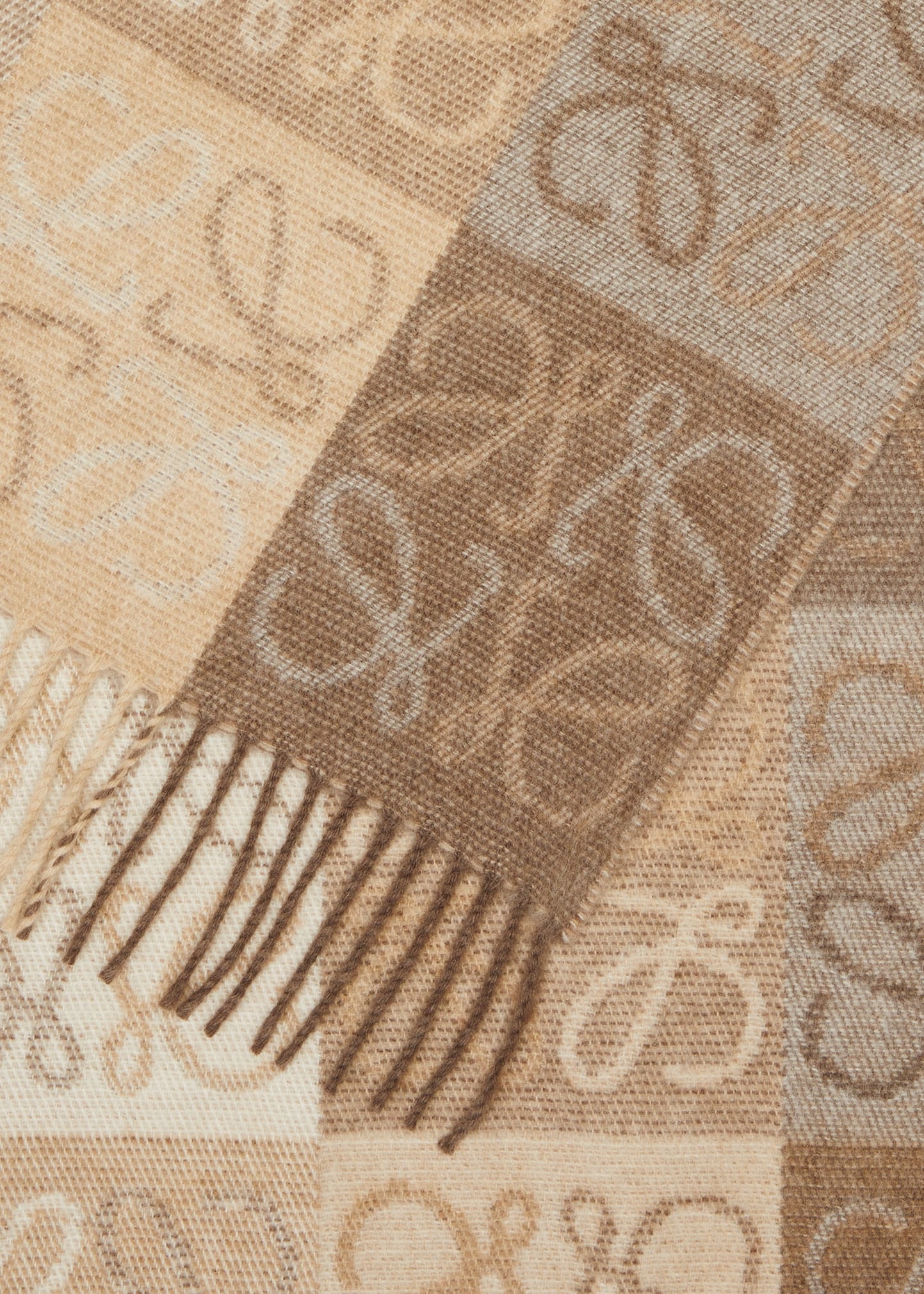 Anagram Logo Cashmere-Blend Scarf - 4