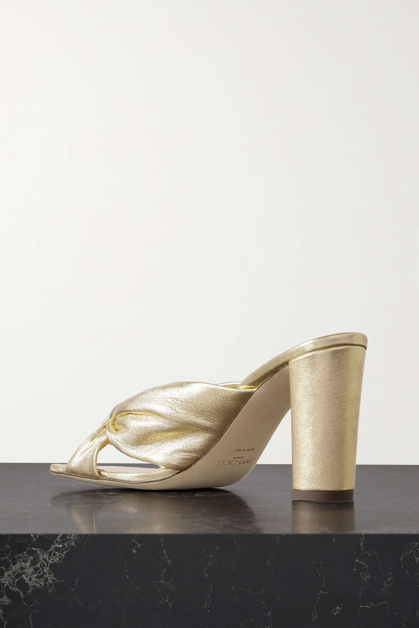 JIMMY CHOO アマラ 85 エンヘリッシュト ミュル 【関税込】 JIMMY CHOO Crocodile Embossed Calfskin Love 85 Pump 41 Black