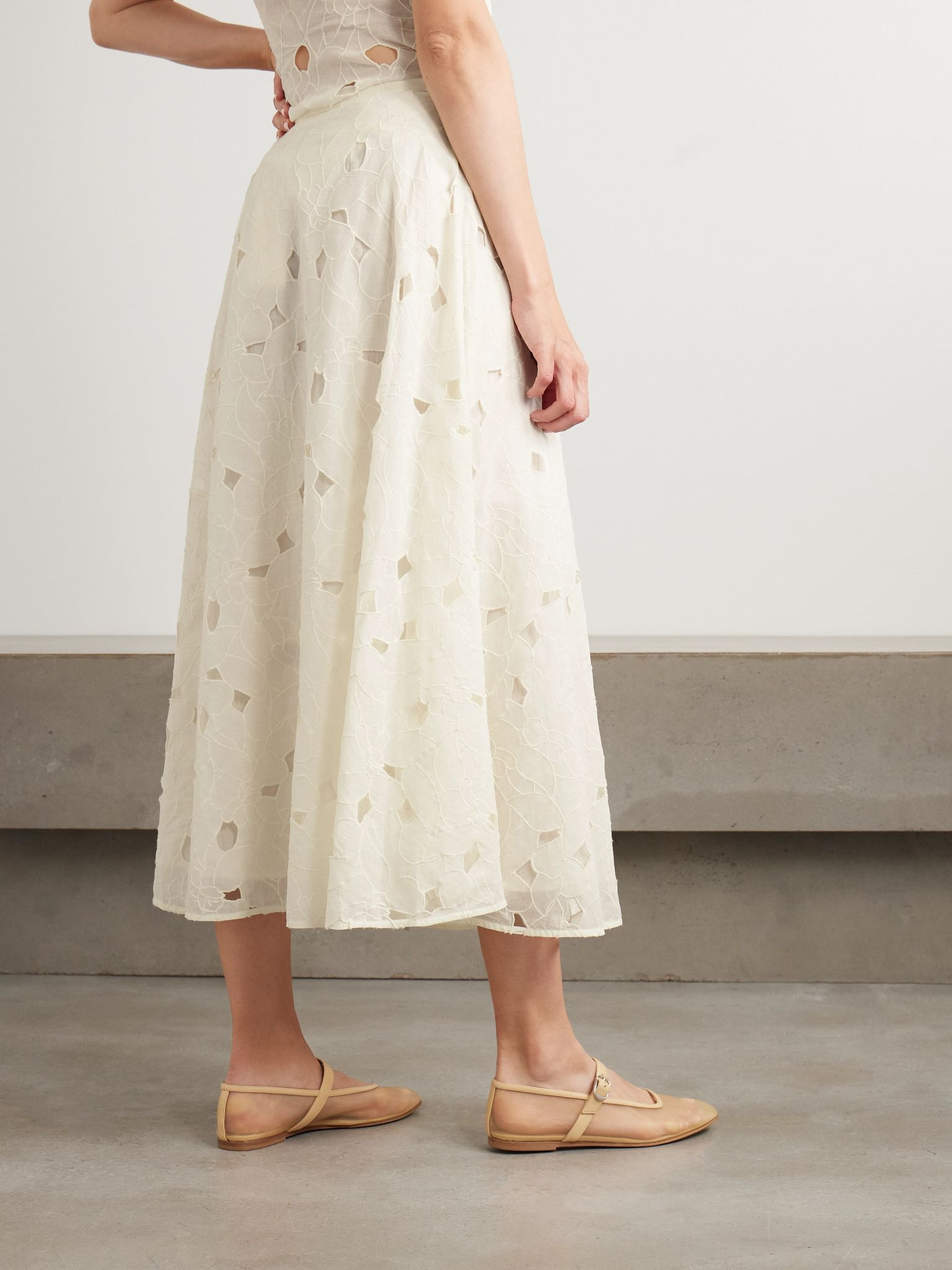 Caro embroidered cotton-voile midi skirt Off-white - 3