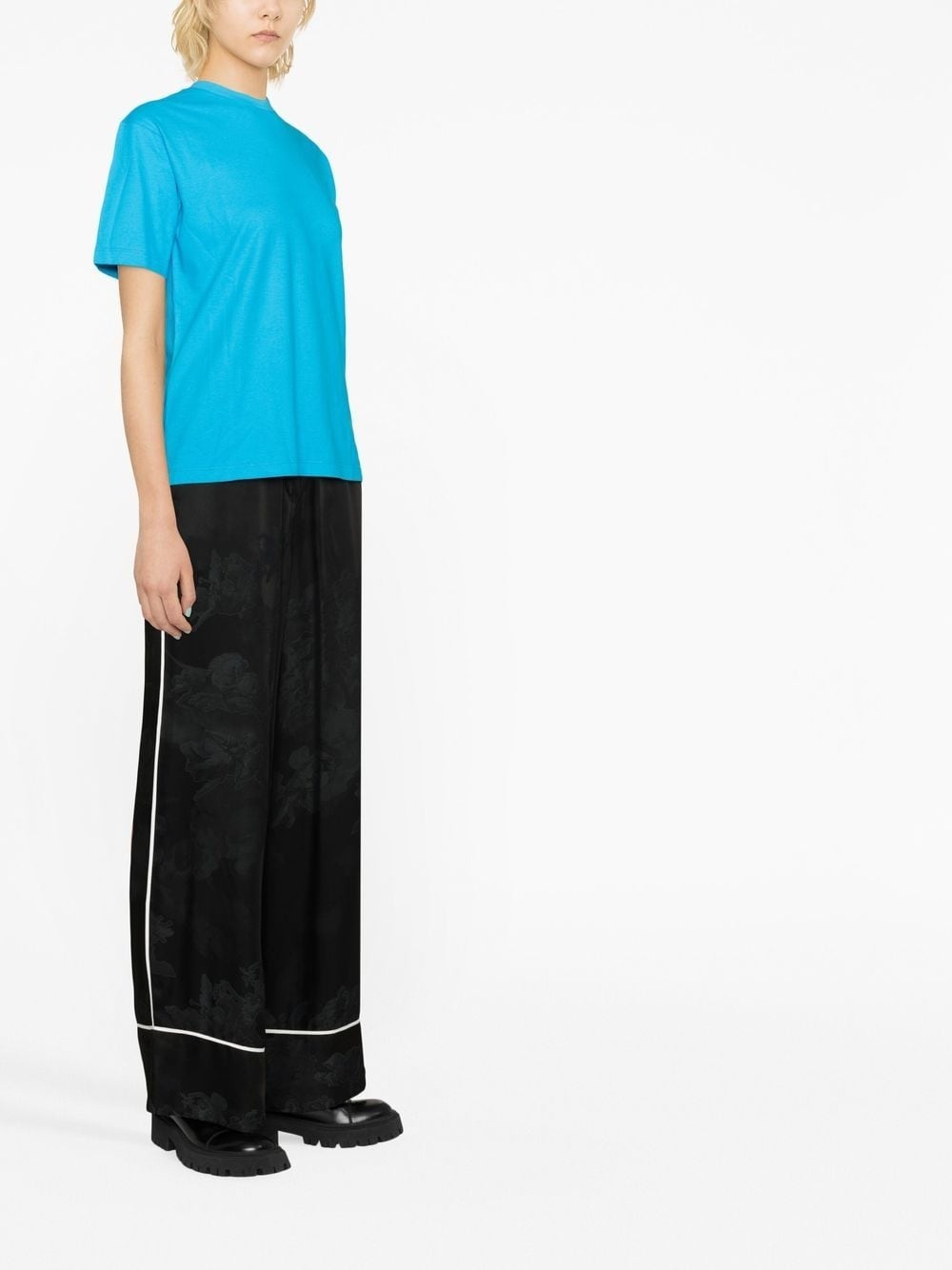 Diag-stripe short-sleeved T-shirt - 3