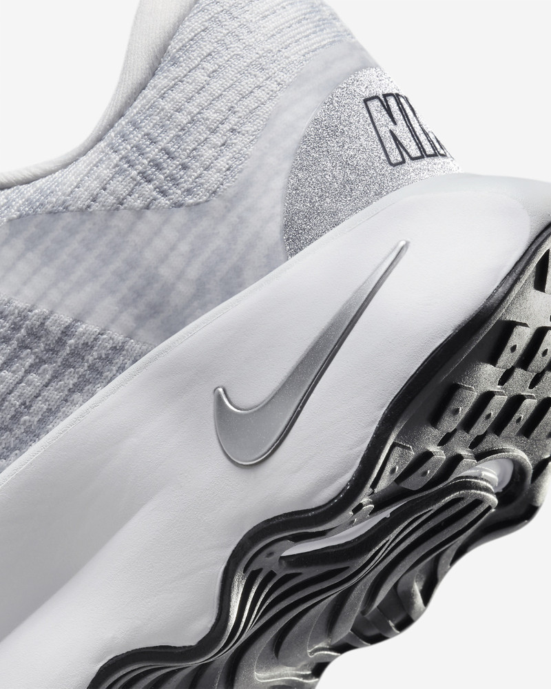 (WMNS) Nike Motiva Premium 'Summit White Metallic Silver' FZ2115-101 8