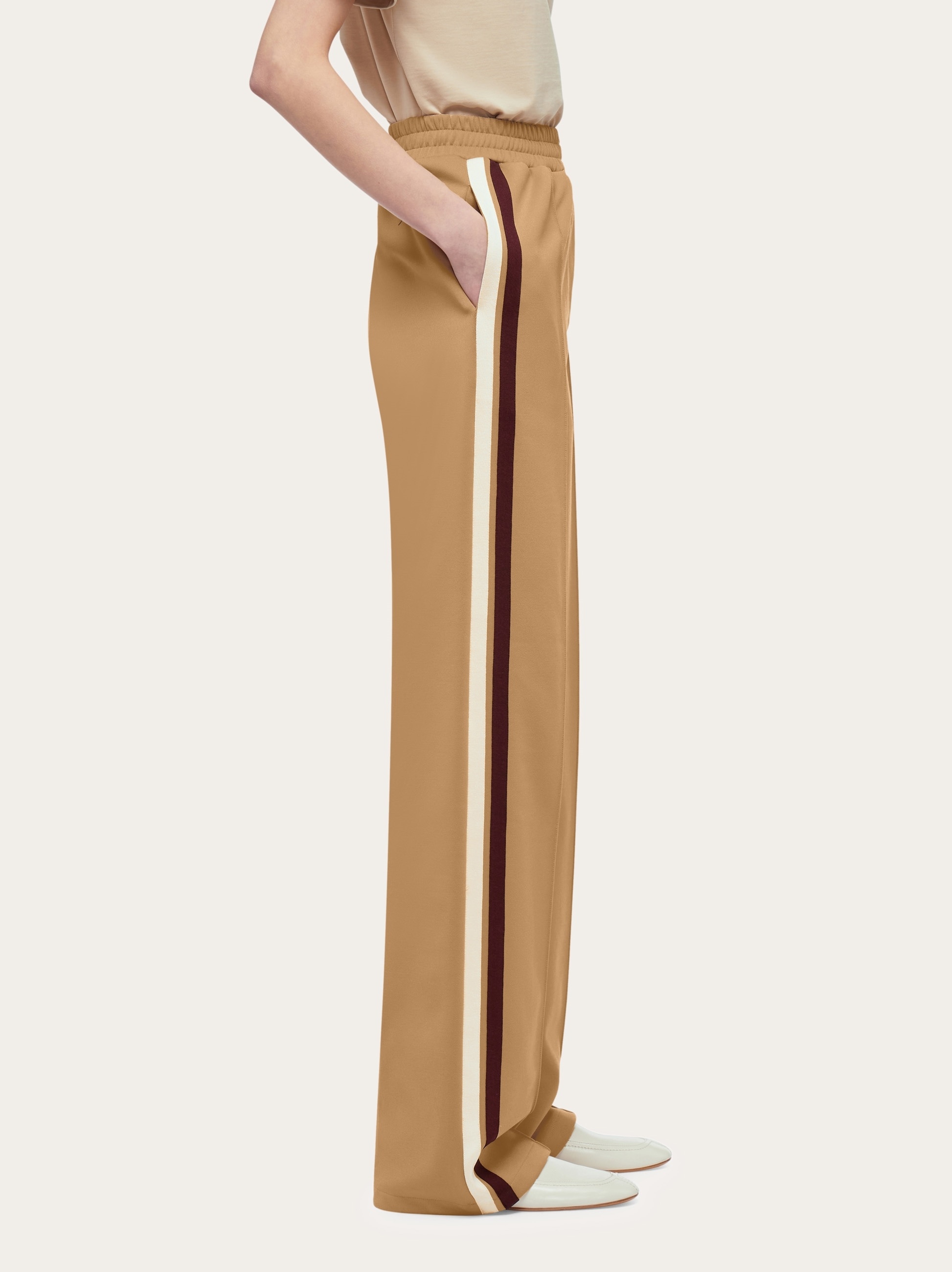 Wide leg tracksuit trouser - 3
