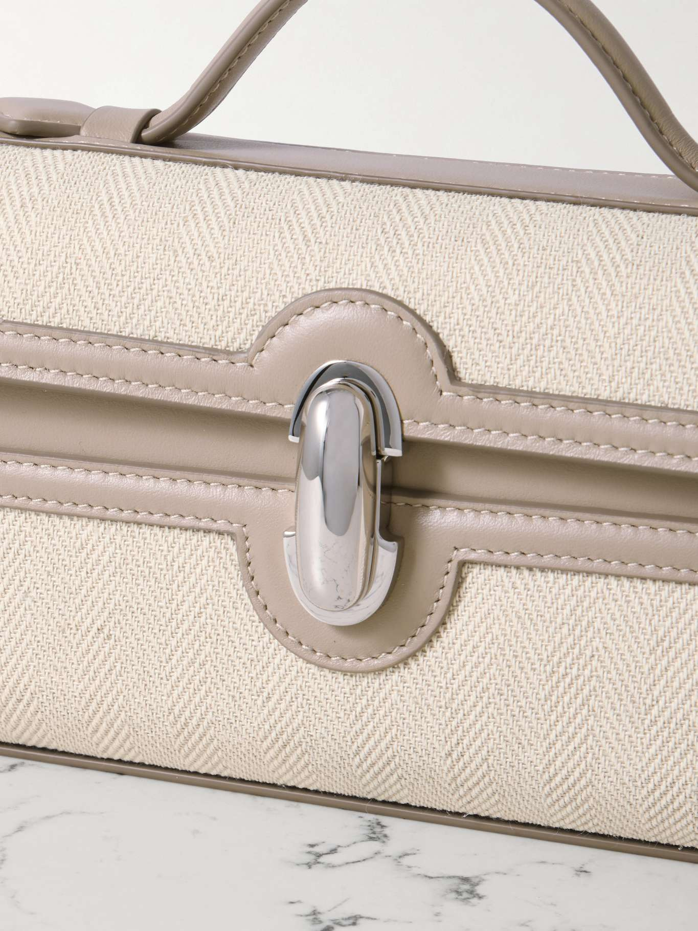 Slim Symmetry Pochette leather-trimmed herringbone linen tote Beige - 4