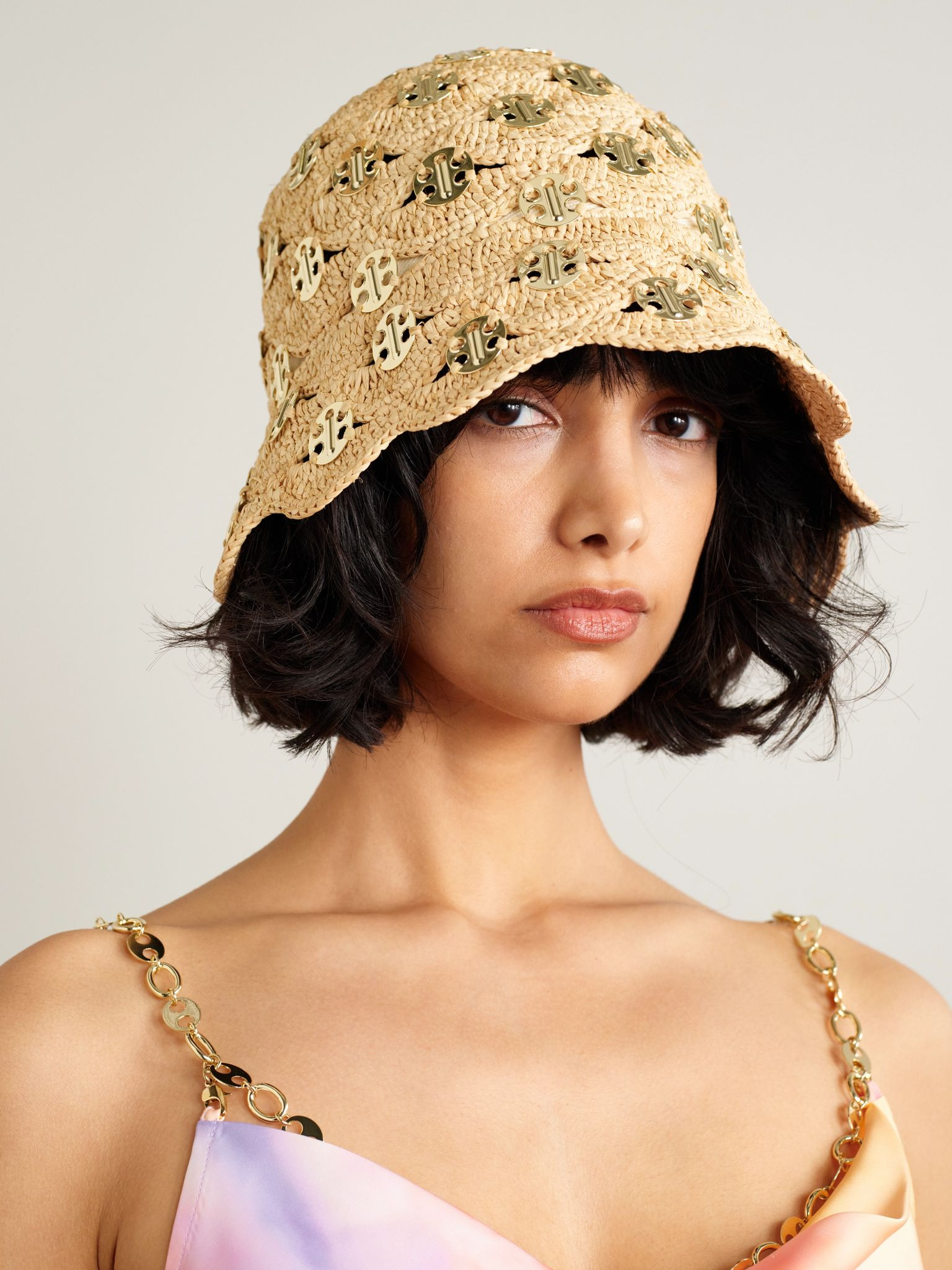 Embellished scalloped crocheted raffia bucket hat Gold - 2