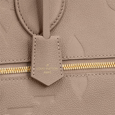 Louis Vuitton Travel Bag outlook
