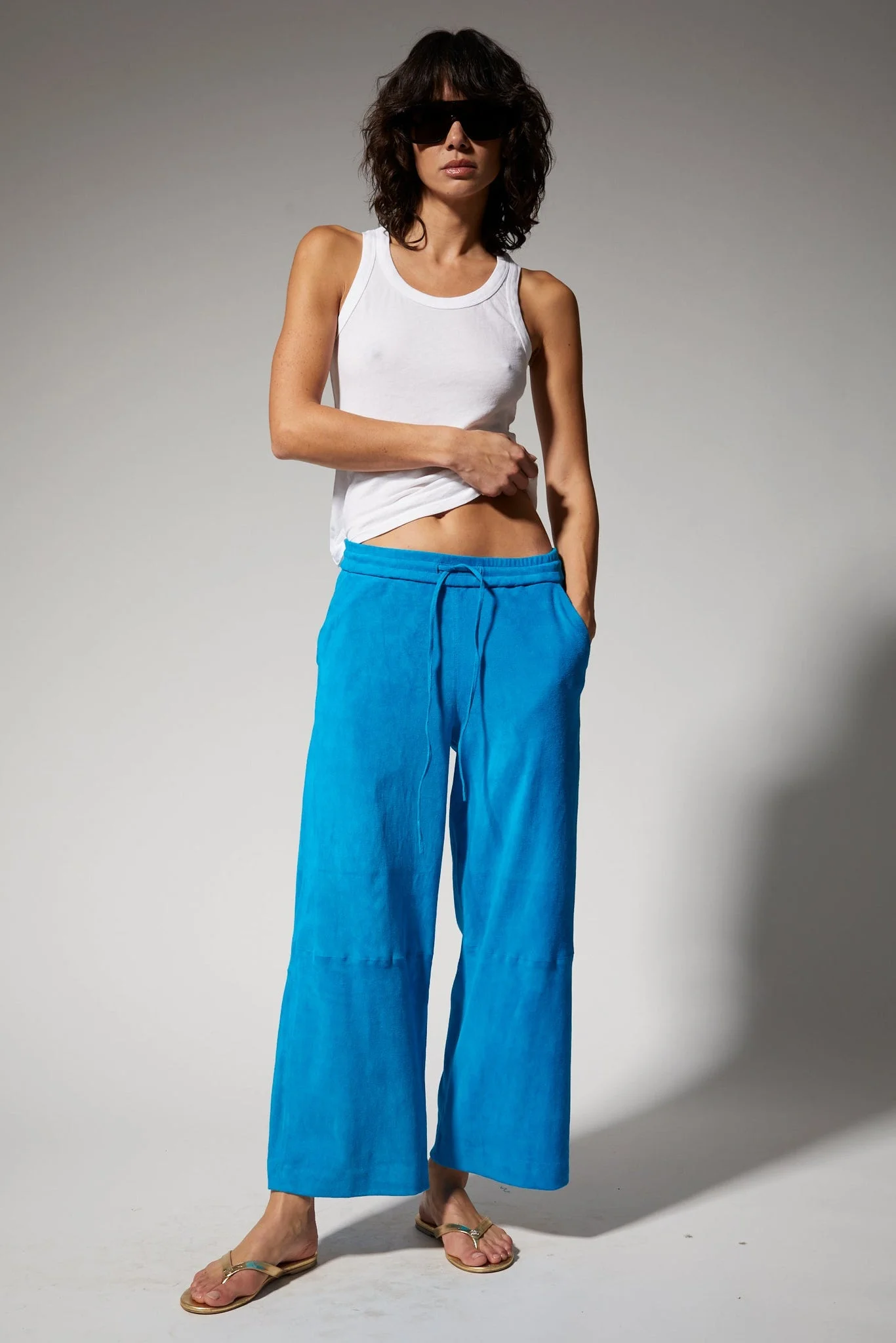 SUEDE CROPPED BAGGY PANTS - 1