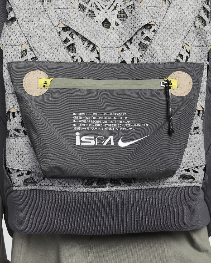 Nike ISPA Metamorph Jacket 12