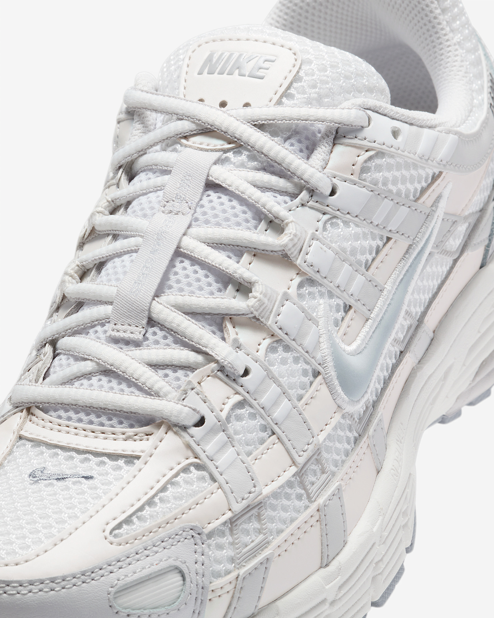 Nike P-6000 SE Women's Shoes - 7