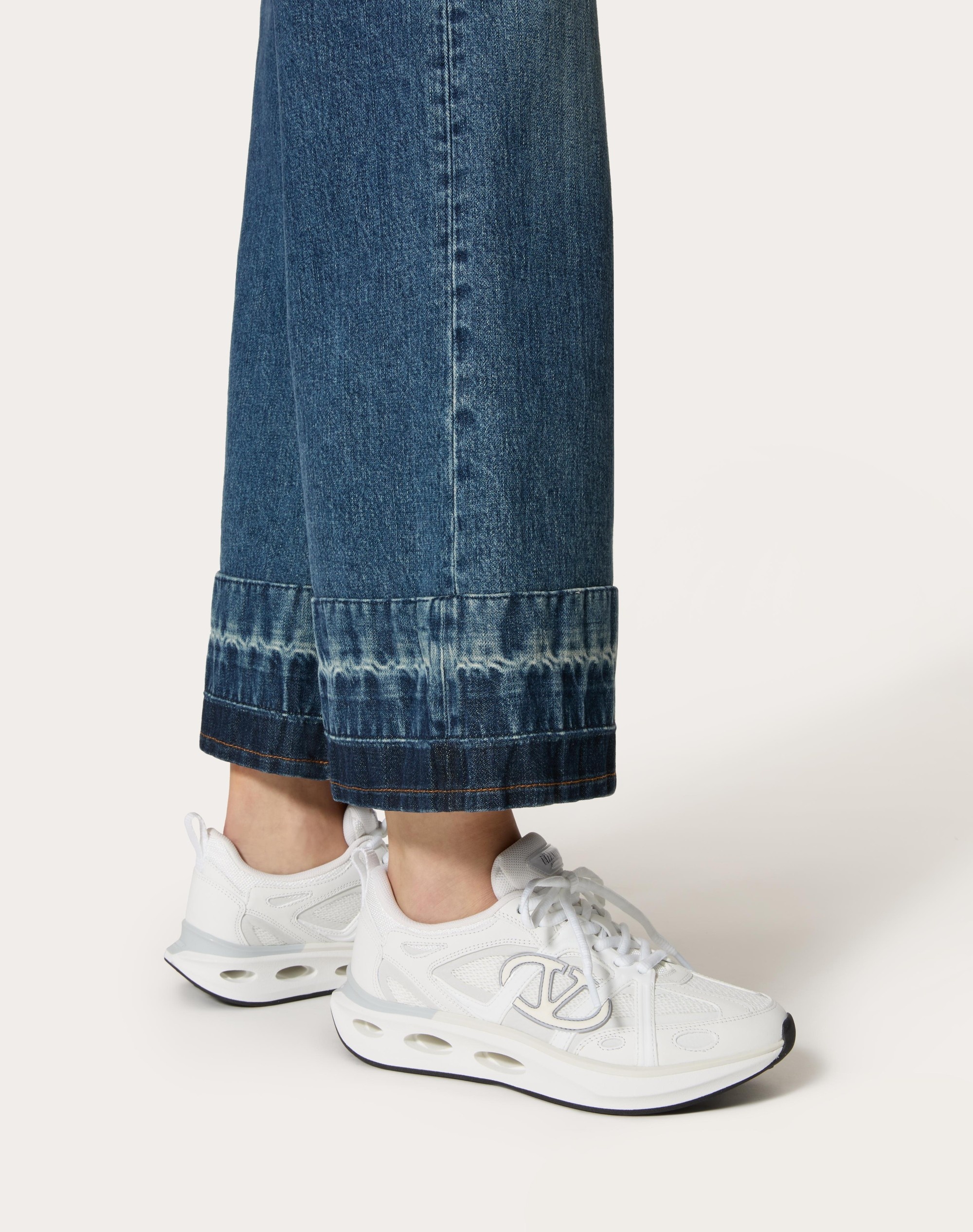 スニーカー VALENTINO FW24 SNEAKER VLOGO EASYJOG (5W2S0JV4MCH Z1L) Vlogo Easyjog Low-top Sneaker In Calfskin And Fabric for Man