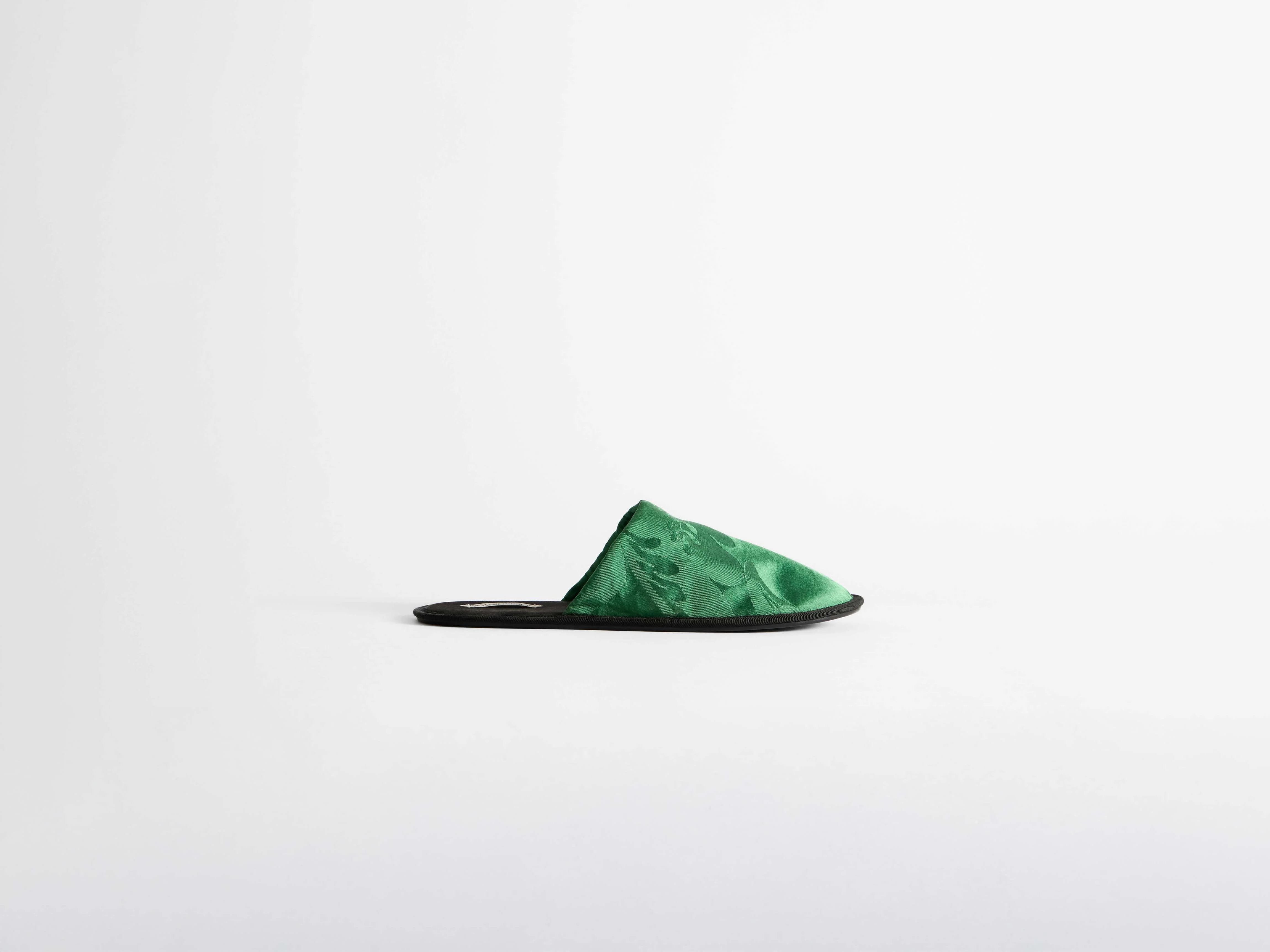 MENS CLOSE TOE SLIDES IN EMERALD - 1