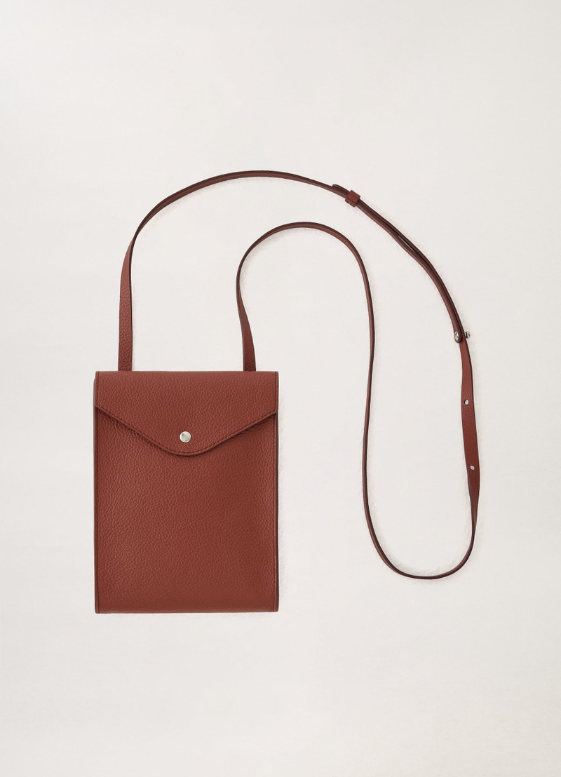 ENVELOPPE WITH STRAP
SOFT GRAINED LEATHER 3