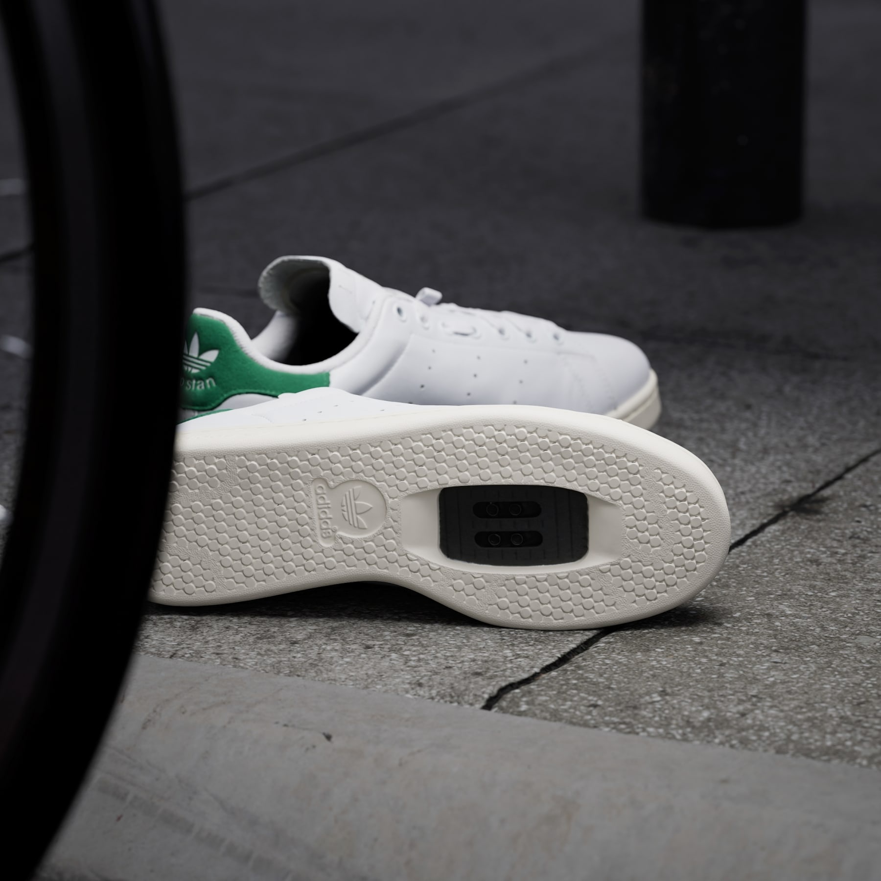 adidas Velostan Smith Shoes | REVERSIBLE