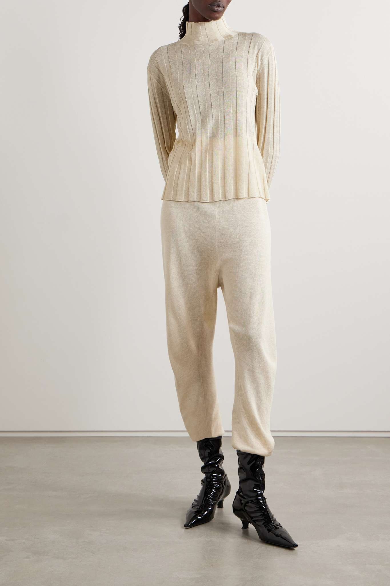 Daxy ribbed linen and silk-blend turtleneck top - 5