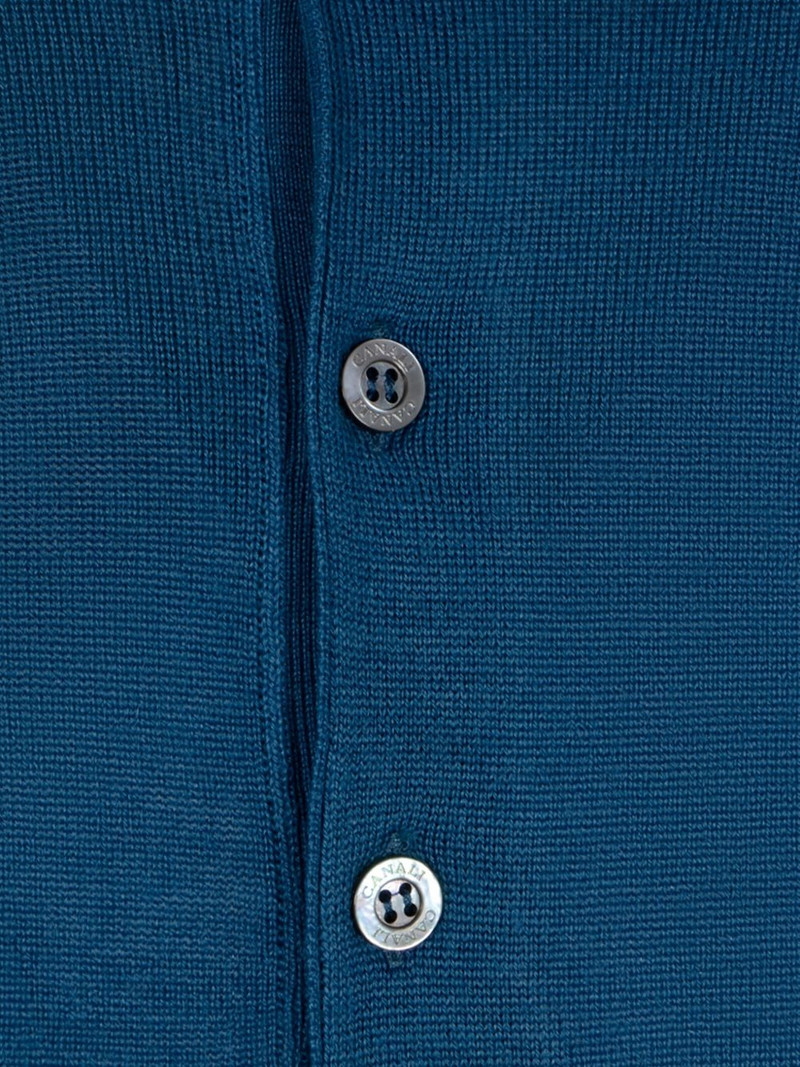 buttoned polo shirt 3