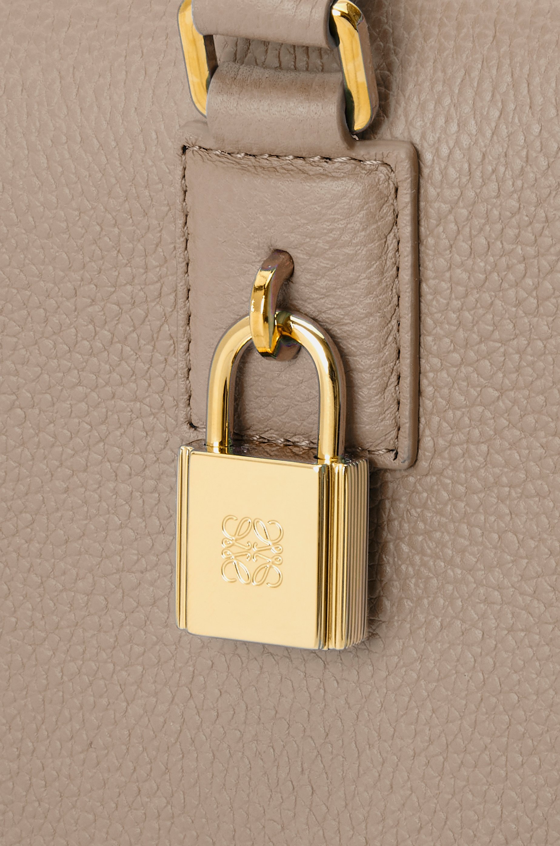 Amazona 28 bag in soft grained calfskin - 10