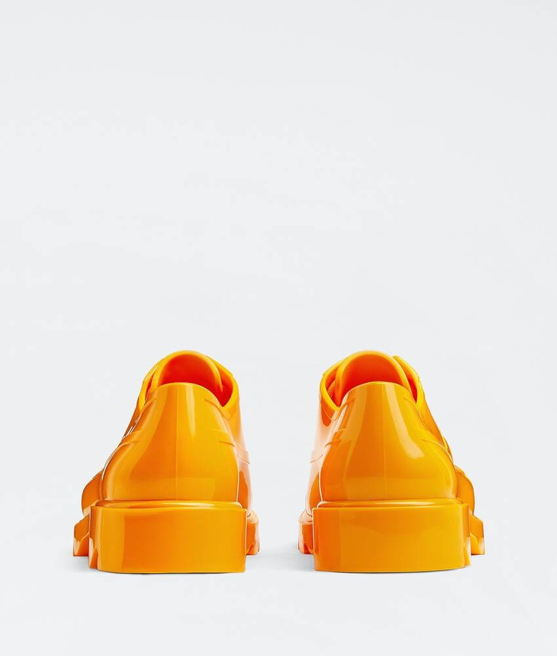 Bottega Veneta stride outlook