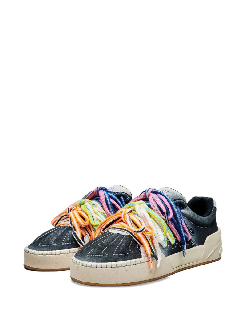 ANTA Hélà sneakers outlook