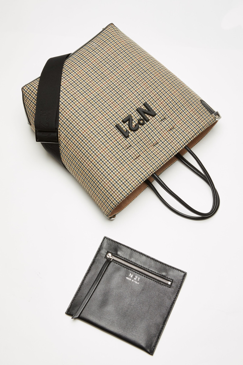 CHECKED LOGO-PLAQUE SHOPPER 4